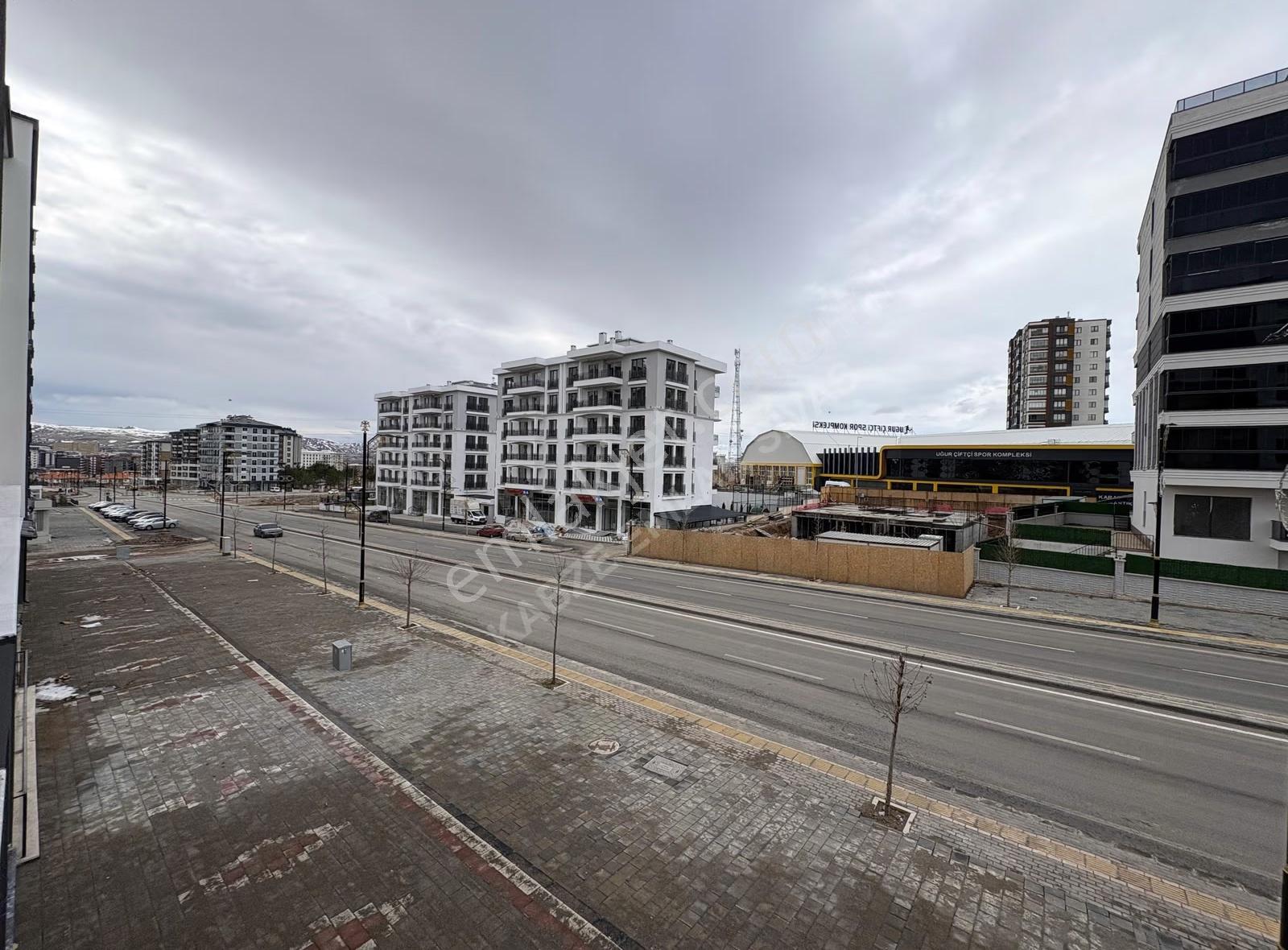 Kabze Emlaktan Sivas Mrk.eğri Köprü Mh.cadde Üzeri Satılık Daire - Görsel 13