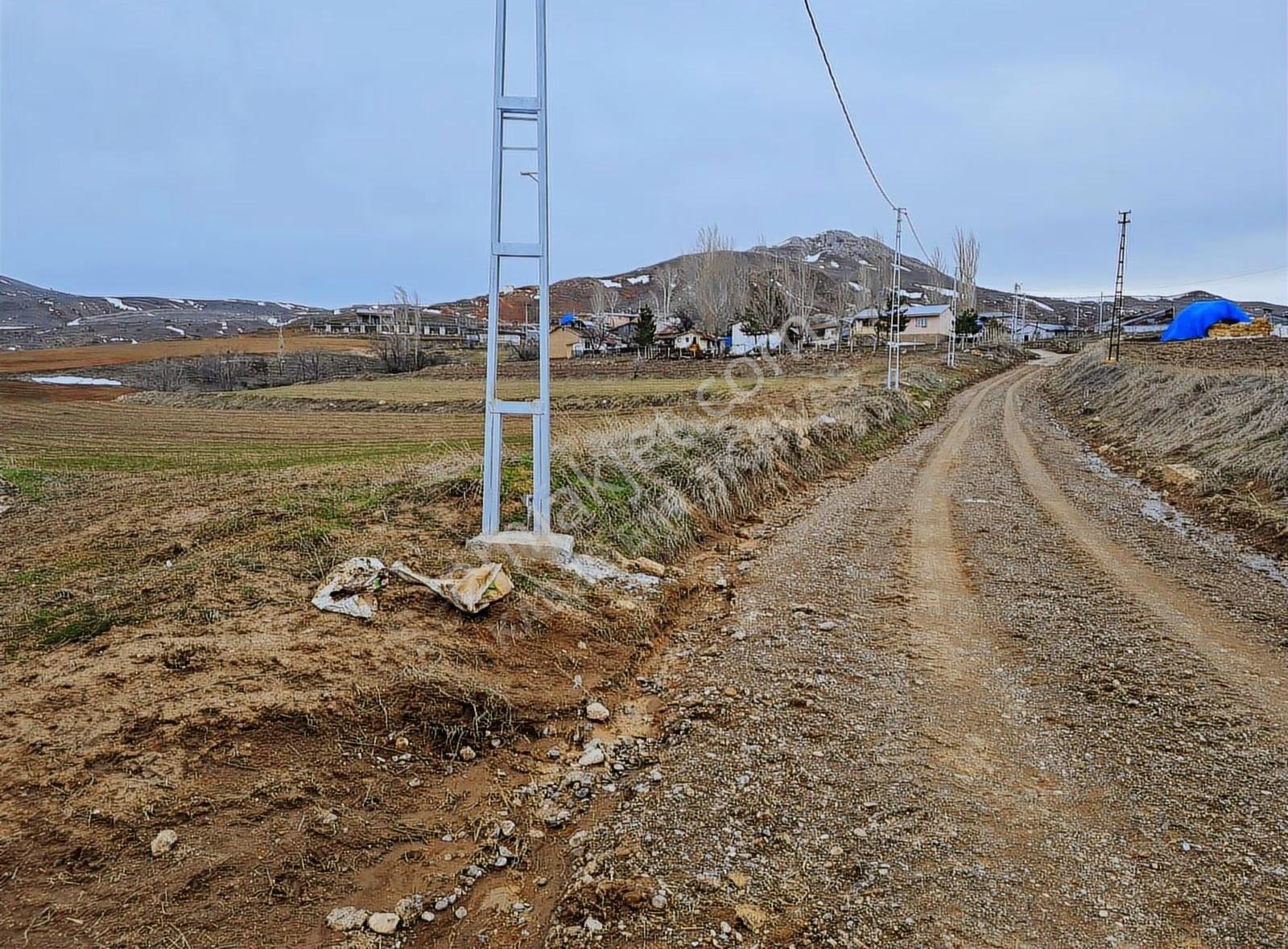 Kabze Emlaktan Sivas Mrk.inciağa Köyünde Satılık Tarla - Görsel 8