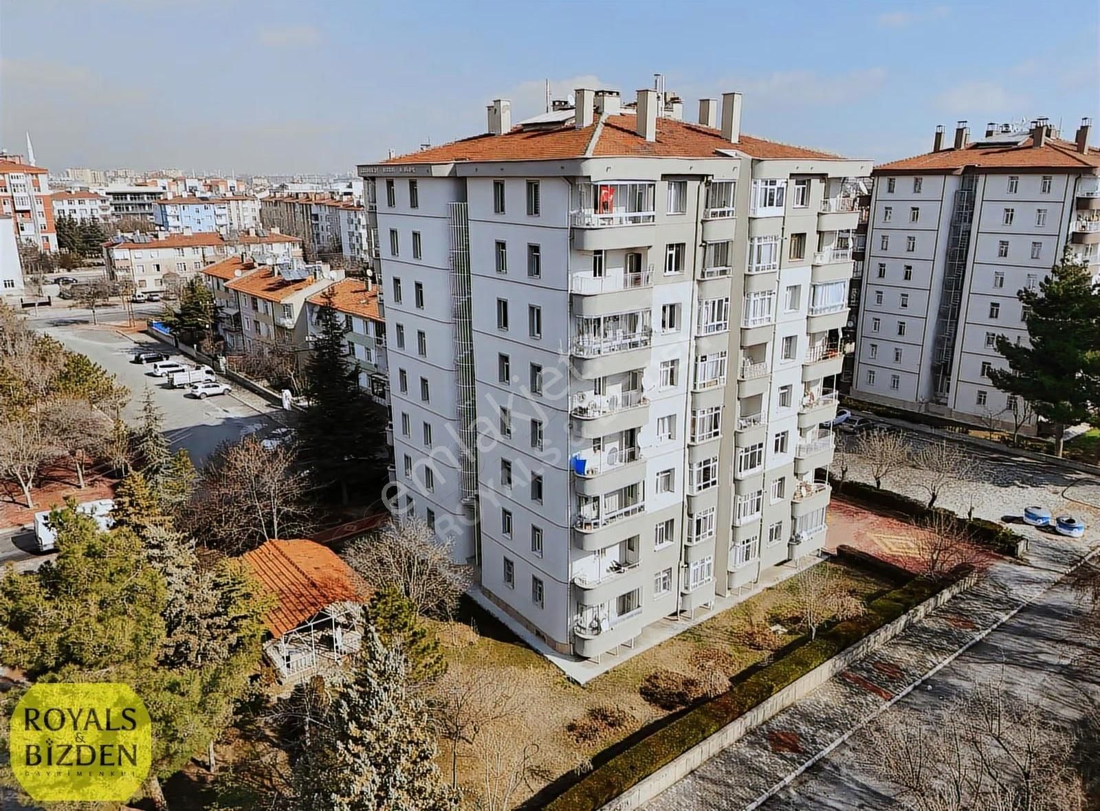 Bizden Satılık -- Şehir Manzaralı -- 3+1 Arakat Asansörlü Daire