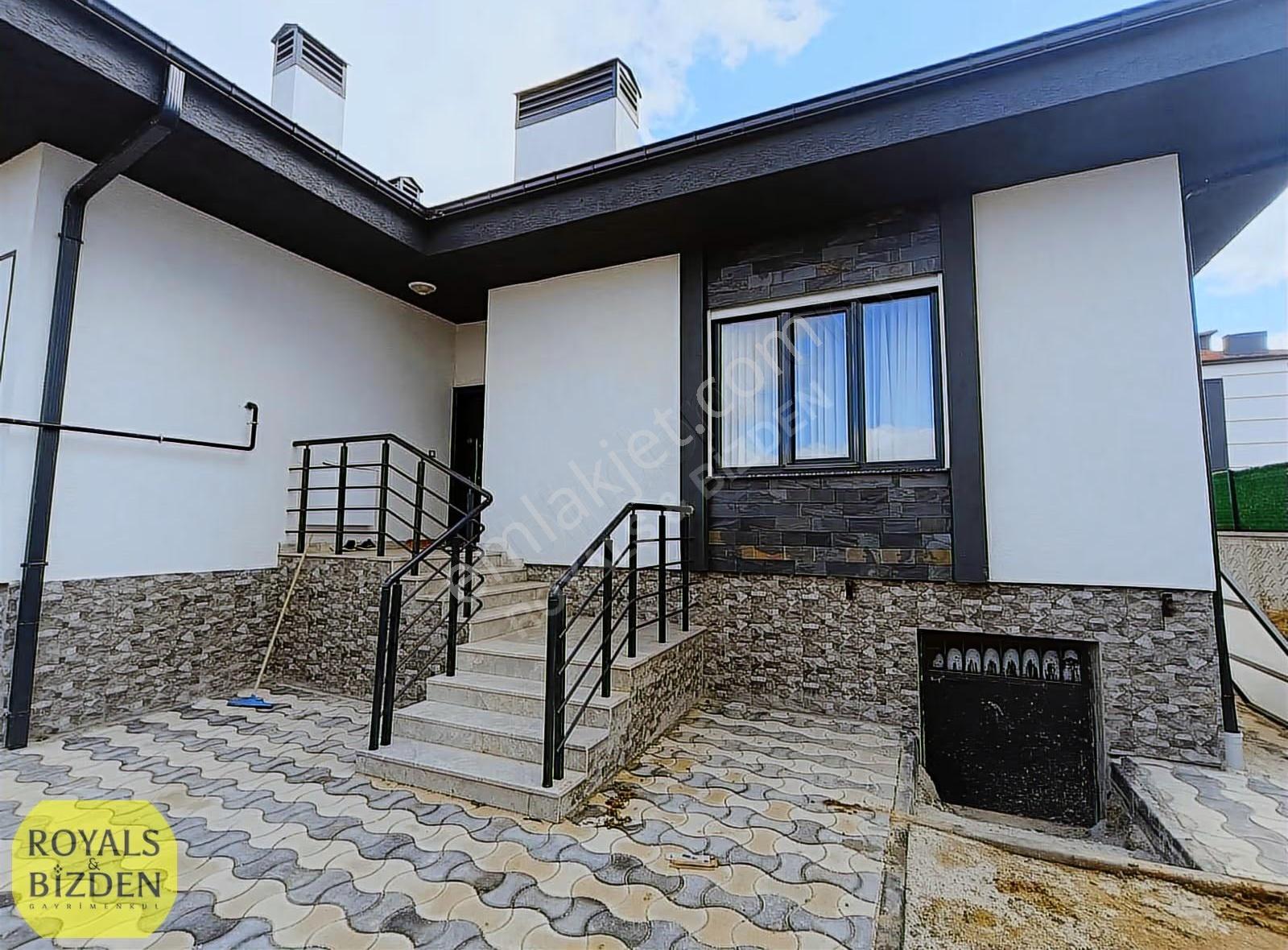 Karatay Kanal Caddesine 100 M. Müstakil 5+1 Bizden Satılık Villa - Görsel 29