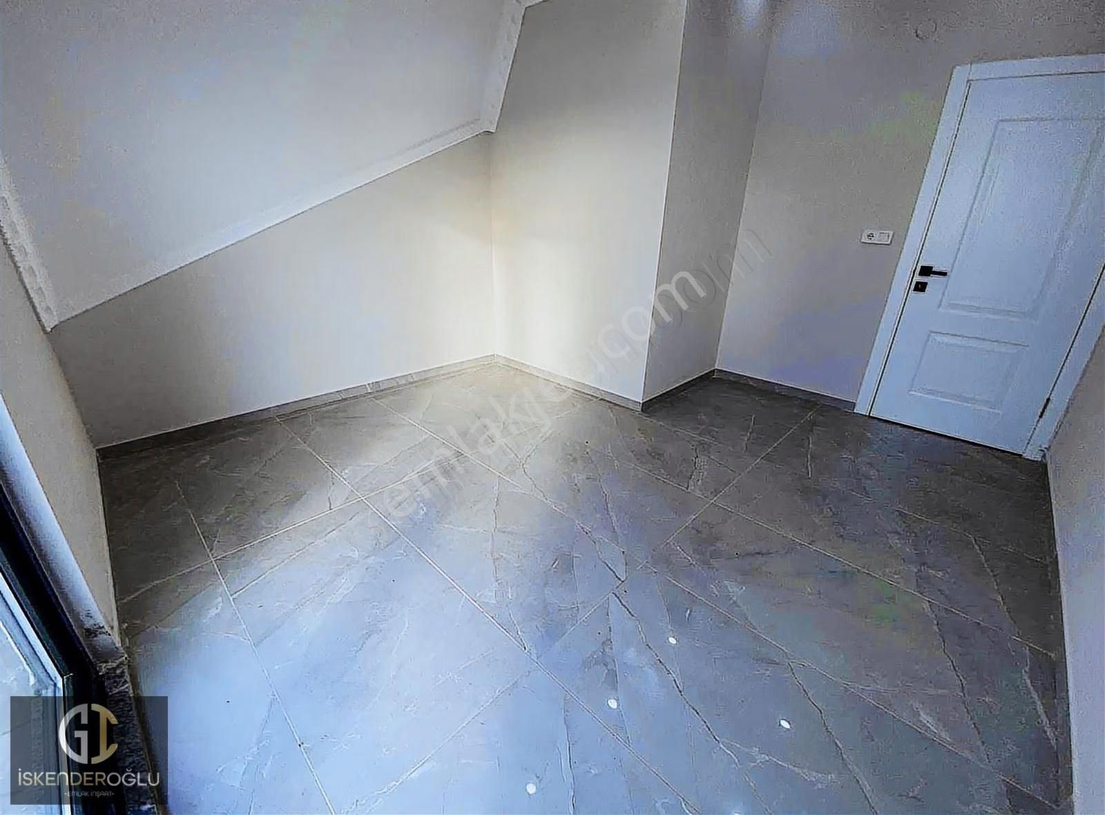 Denize 1.parsel Havuzlu 4+1 Lüsk Villa - Görsel 8