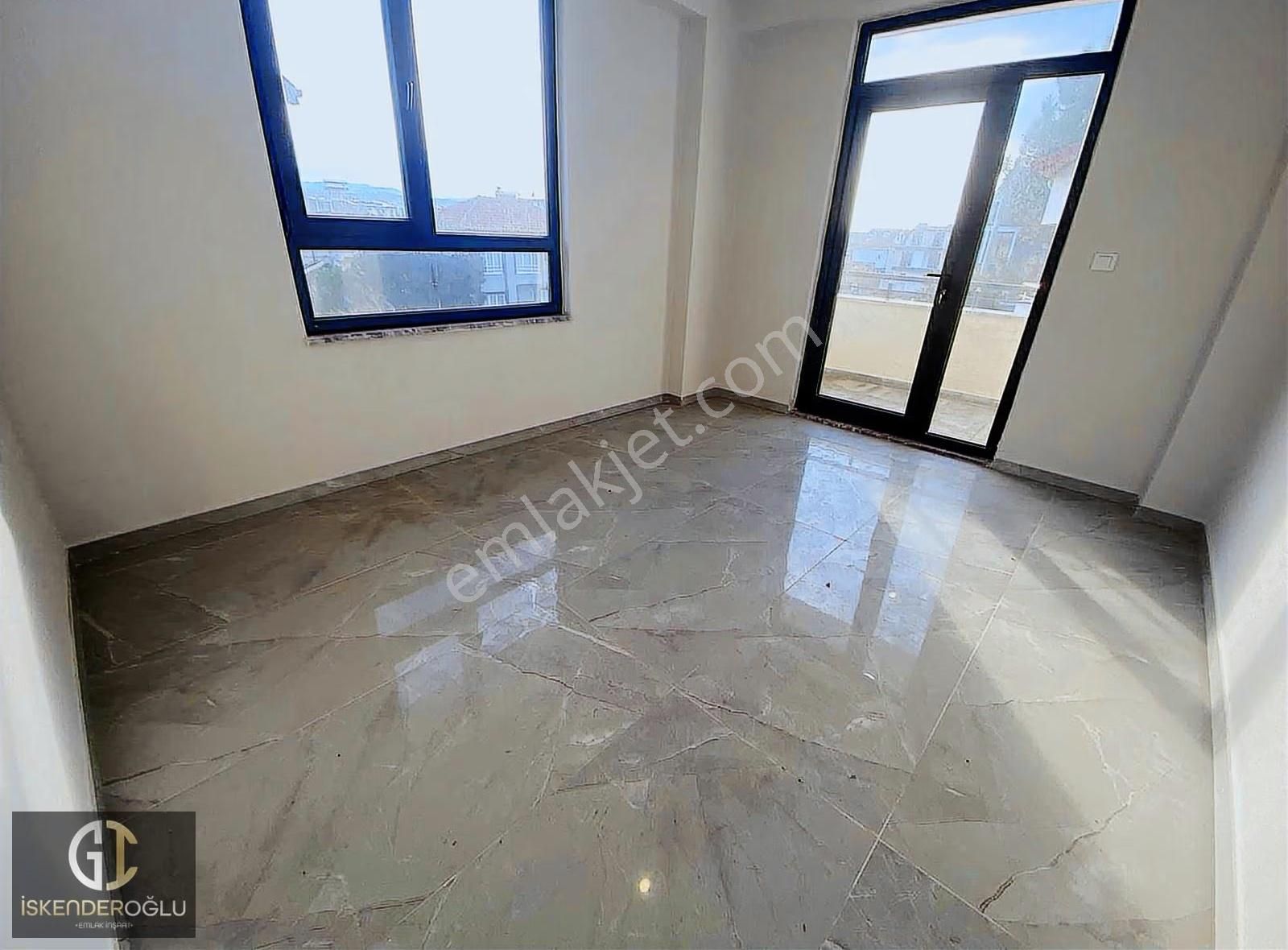 Denize 1.parsel Havuzlu 4+1 Lüsk Villa - Görsel 14