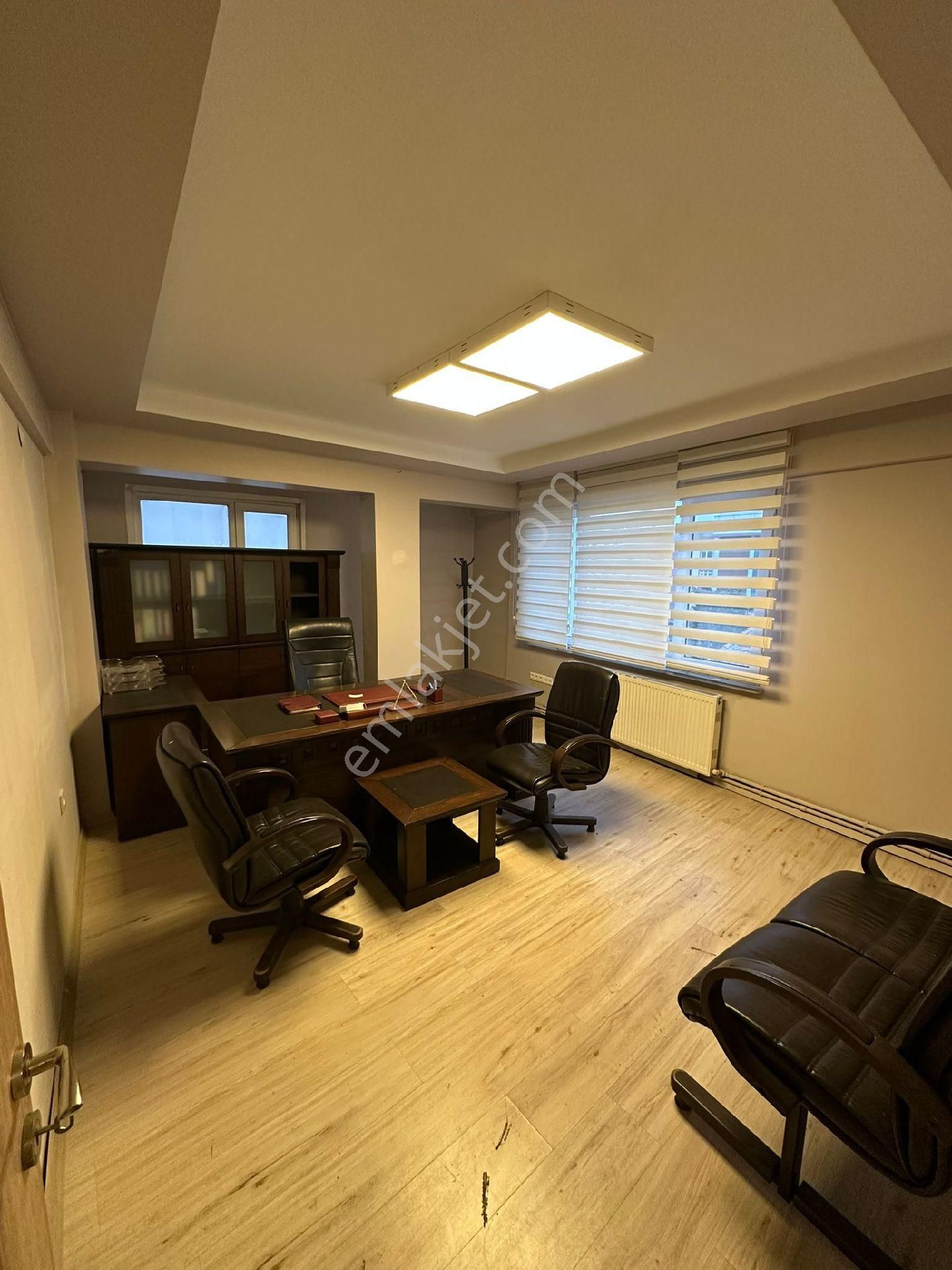 Büyükçekmece Merkezde Kiralık Ofis - Görsel 4