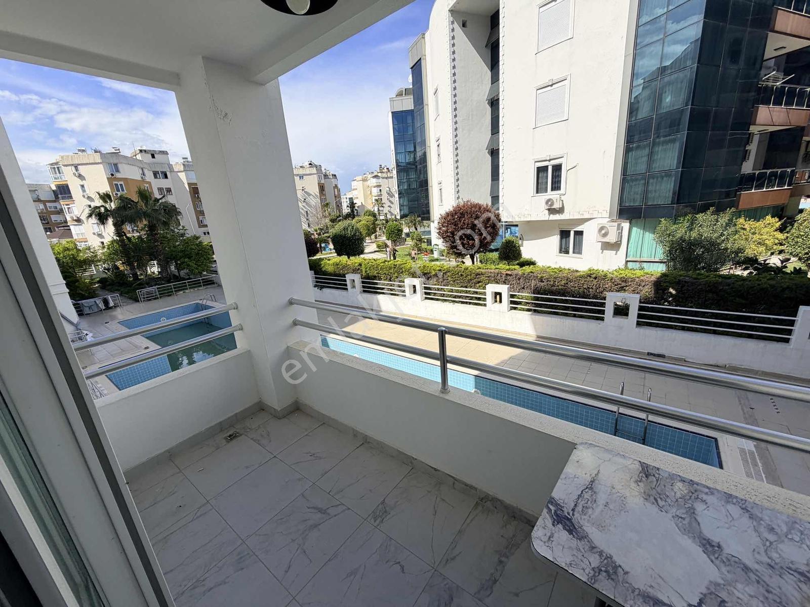 Poınt Invest'ten Central Resort 1+1 Denize 500m2 - Görsel 17