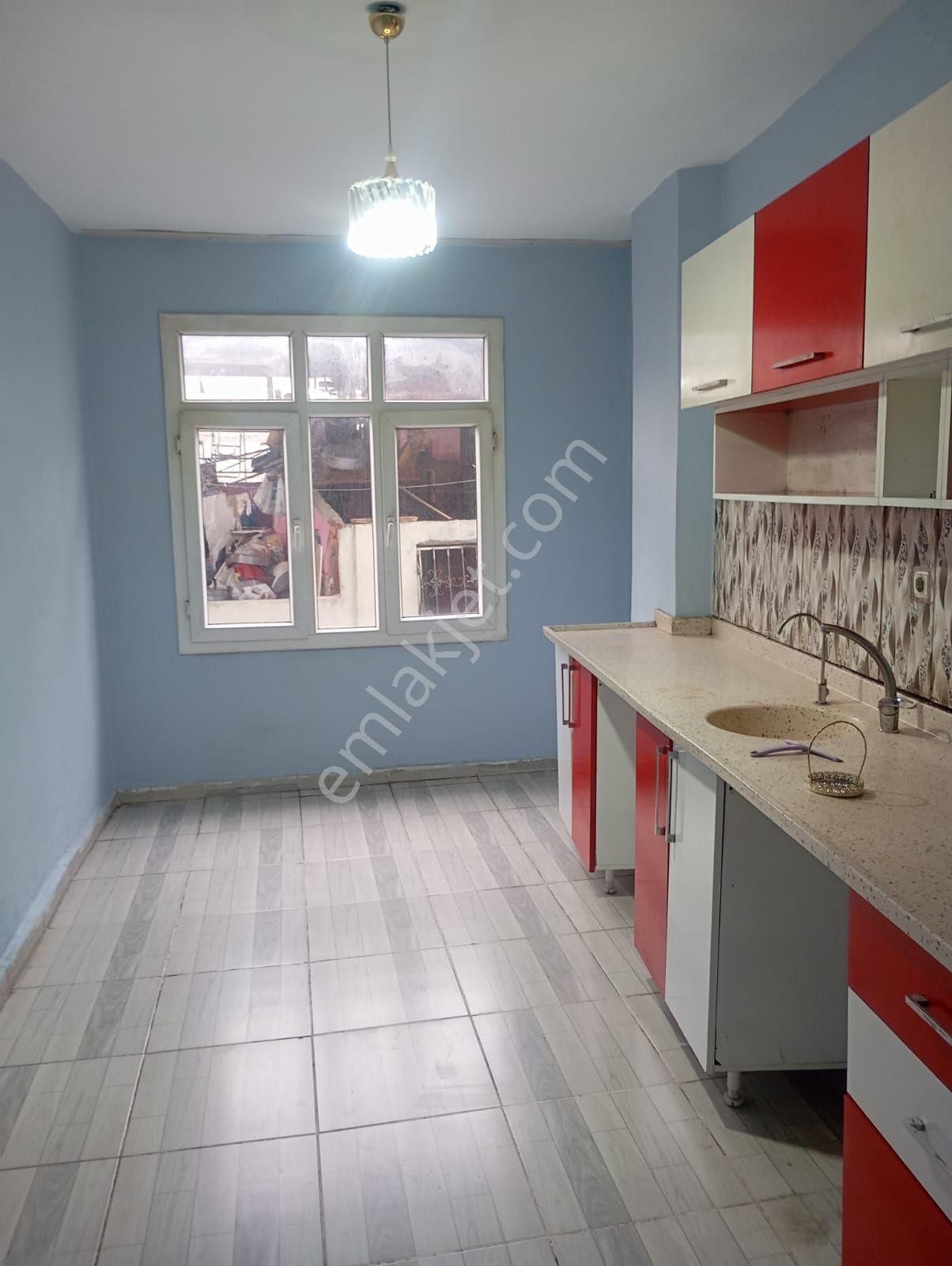 5 Ocak Mah 4 Katlı Binanın 1.ve 2. Kiralıktır - Görsel 4