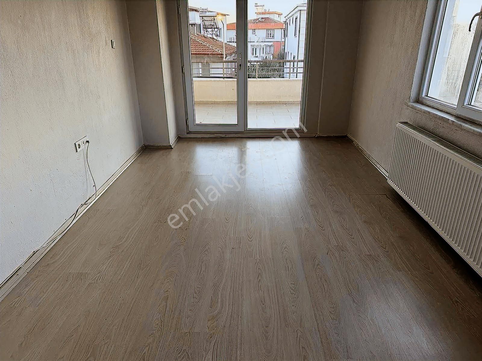 Büyük Geniş 3+1 Müstakil Tadında Bahçeli Doğalgazlı - Görsel 12