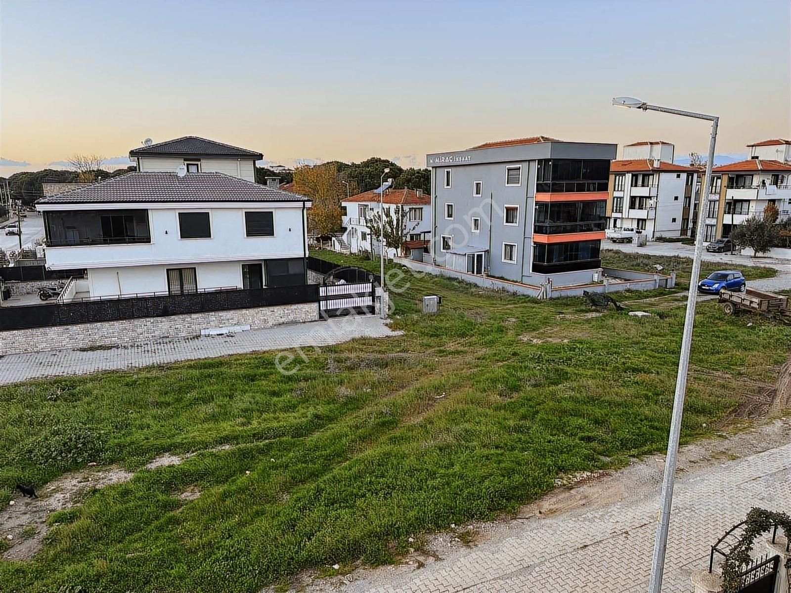 Büyük Geniş 3+1 Müstakil Tadında Bahçeli Doğalgazlı - Görsel 16