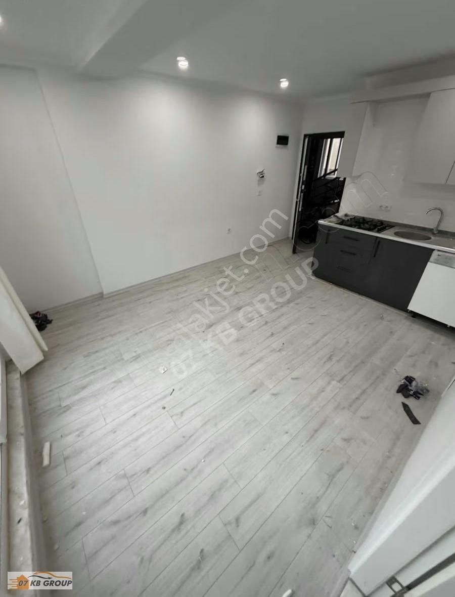 07kb Emlaktan Kültürde Sıfır Eşyasız Katta Asansörlü 1+1 Daire - Görsel 3