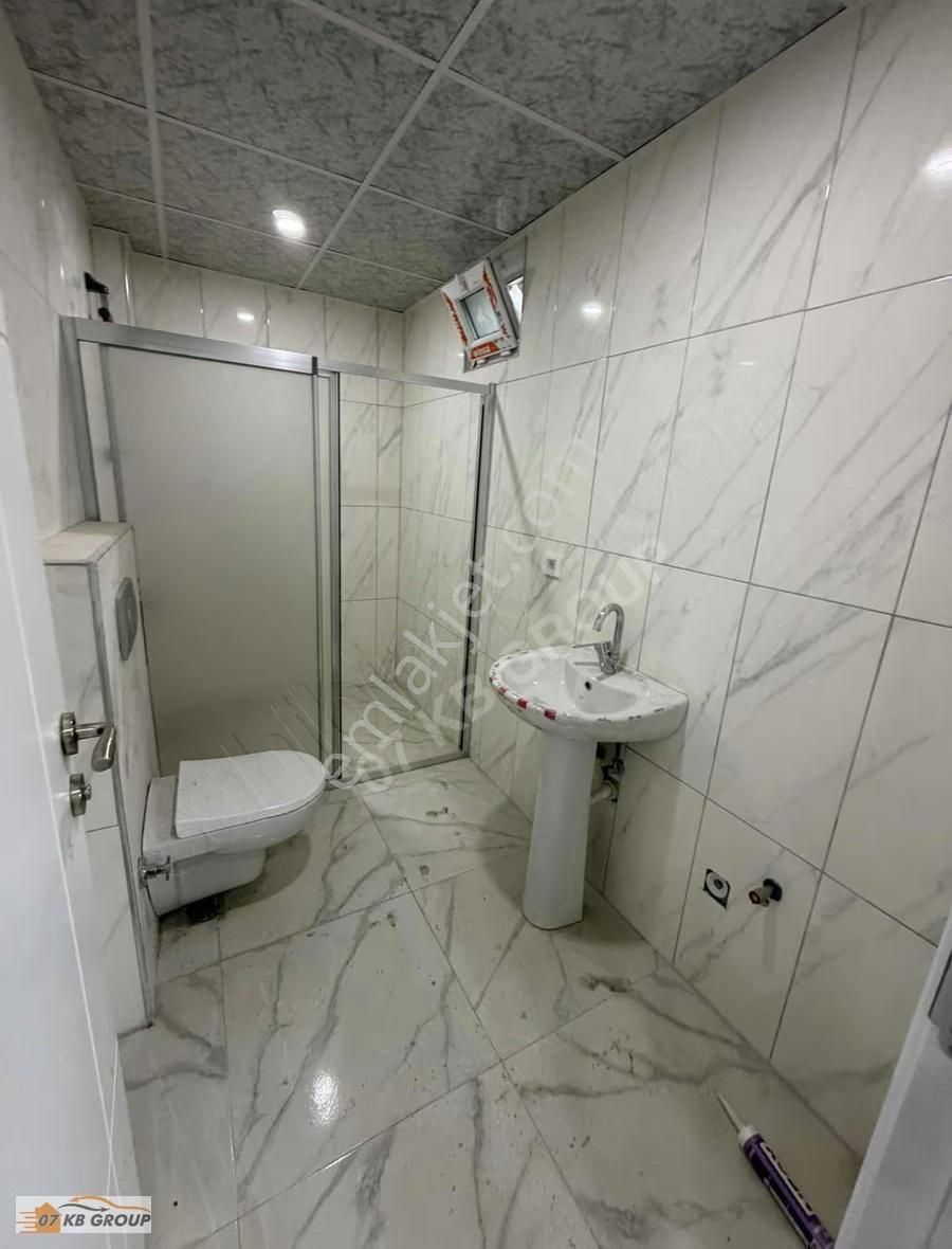 07kb Emlaktan Kültürde Sıfır Eşyasız Katta Asansörlü 1+1 Daire - Görsel 4