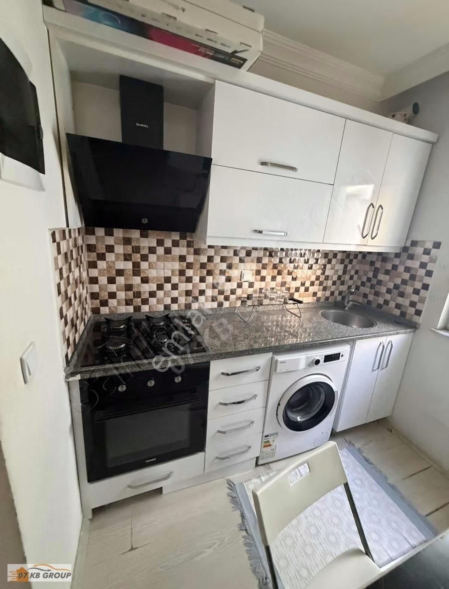 07kb Emlaktan Kültürde Sitede Arakat Eşyalı 1+1 Kiralık Daire - Görsel 3