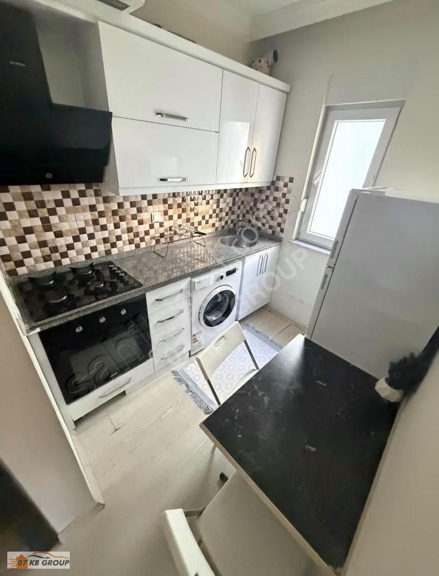 07kb Emlaktan Kültürde Sitede Arakat Eşyalı 1+1 Kiralık Daire - Görsel 5