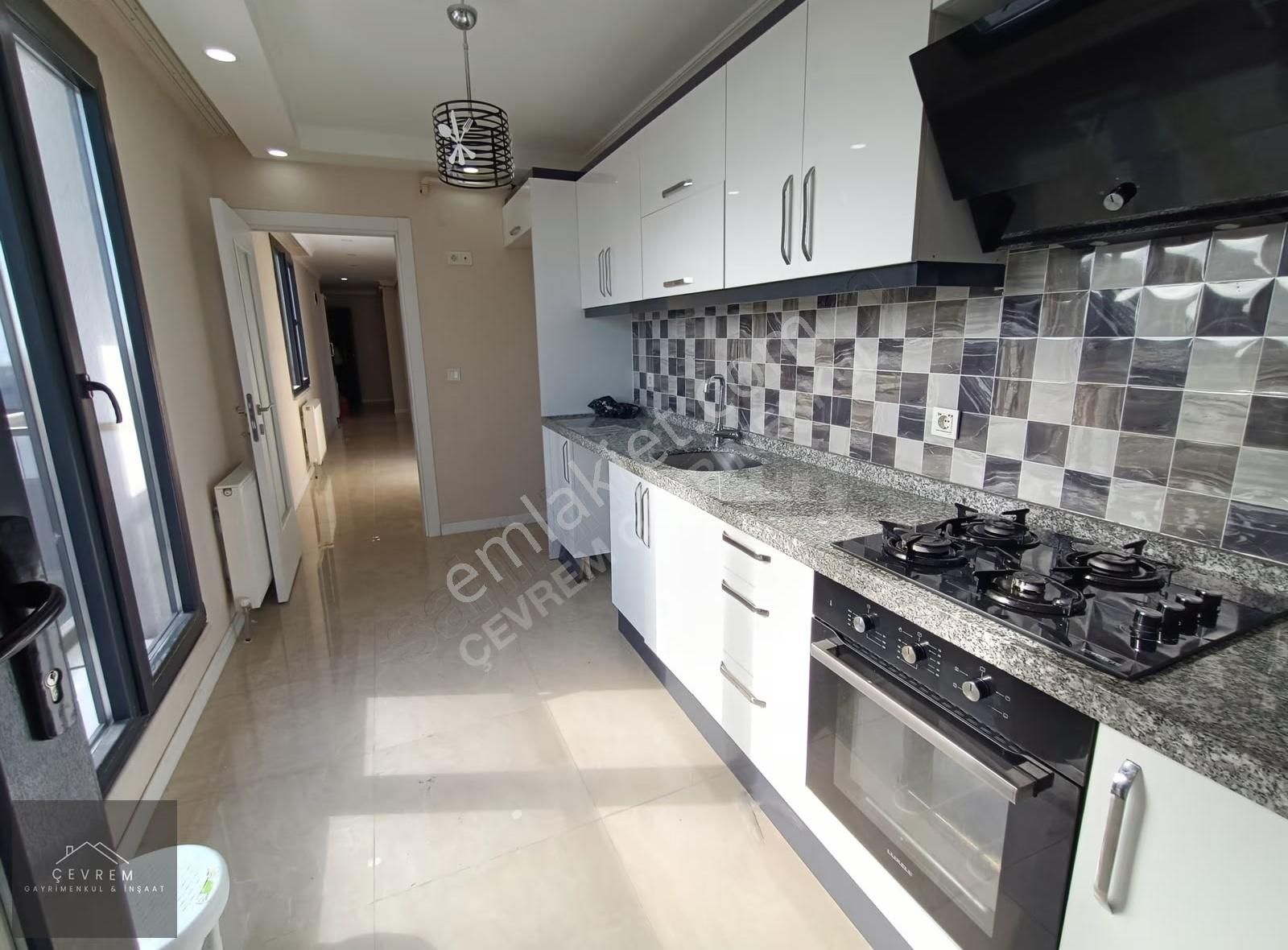 *çevrem* Sultan Murat'da Harika Konumda Otoparklı 3+1 120m² - Görsel 16