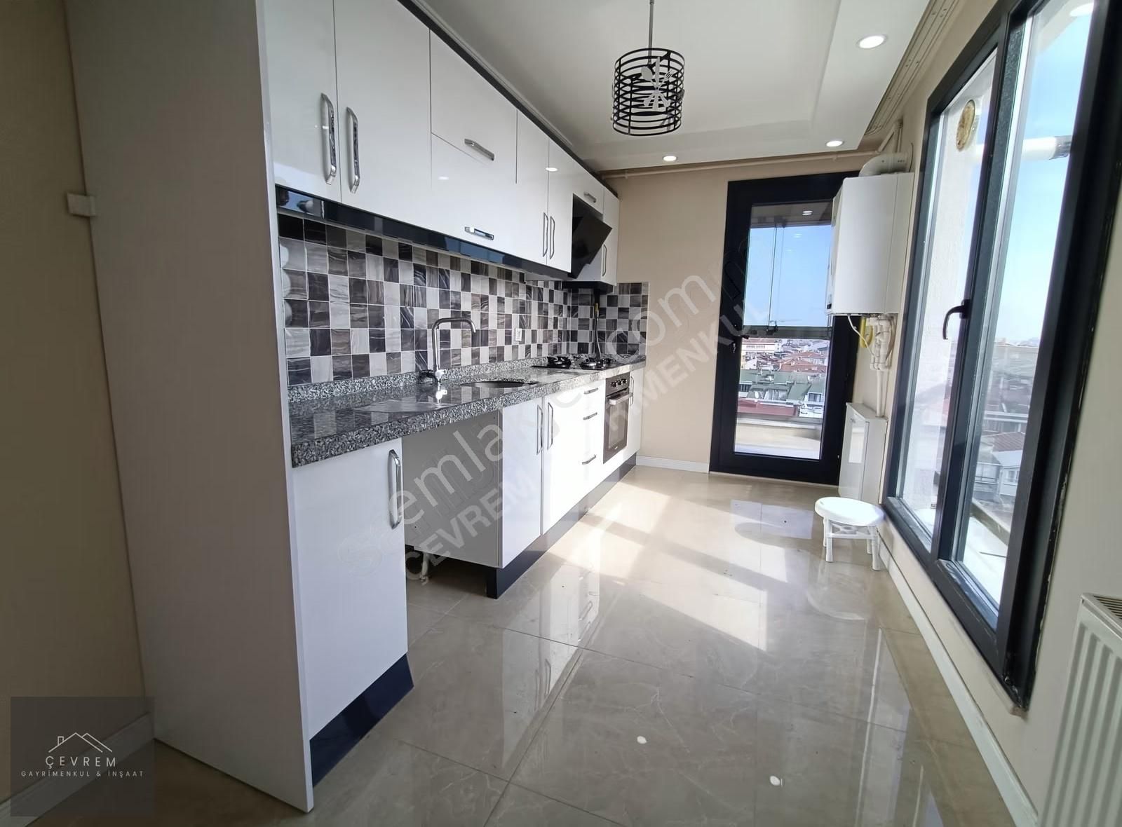 *çevrem* Sultan Murat'da Harika Konumda Otoparklı 3+1 120m² - Görsel 4