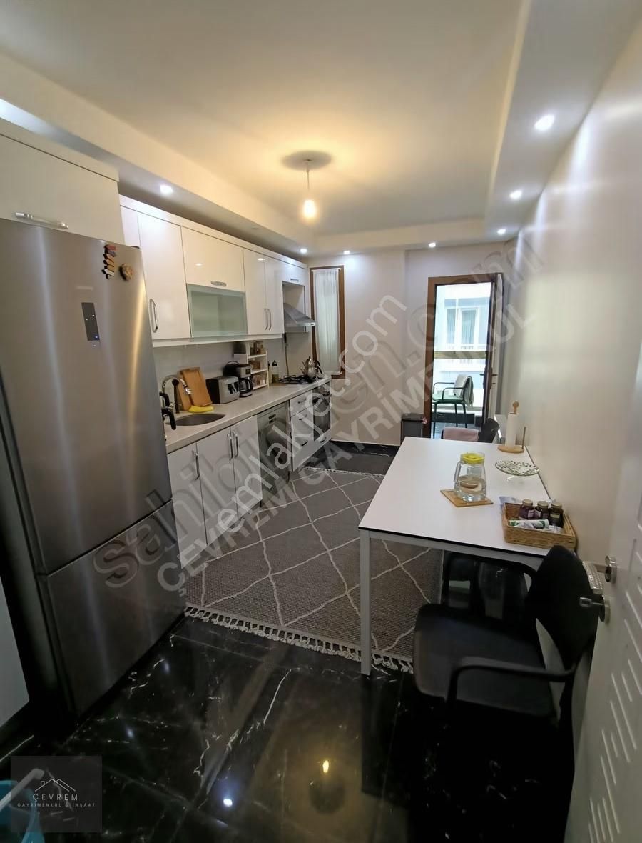 *çevrem* Sultan Murat'da Merkezi Konumda Yatırıma Uygun 2+1 90m² - Görsel 3