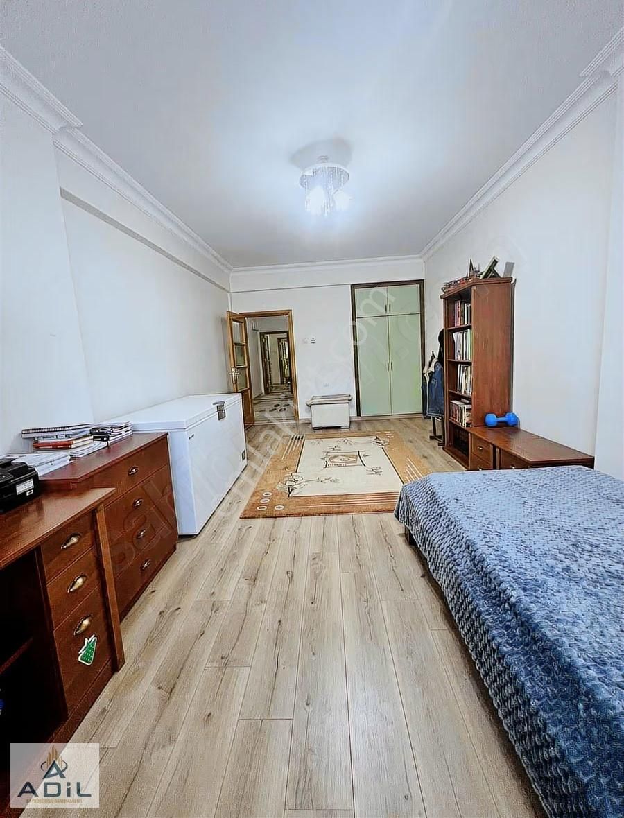 Nenehatun Parkı Çepheli 3+1 220 Mt2 Arakat Bakımlı Daire - Görsel 24