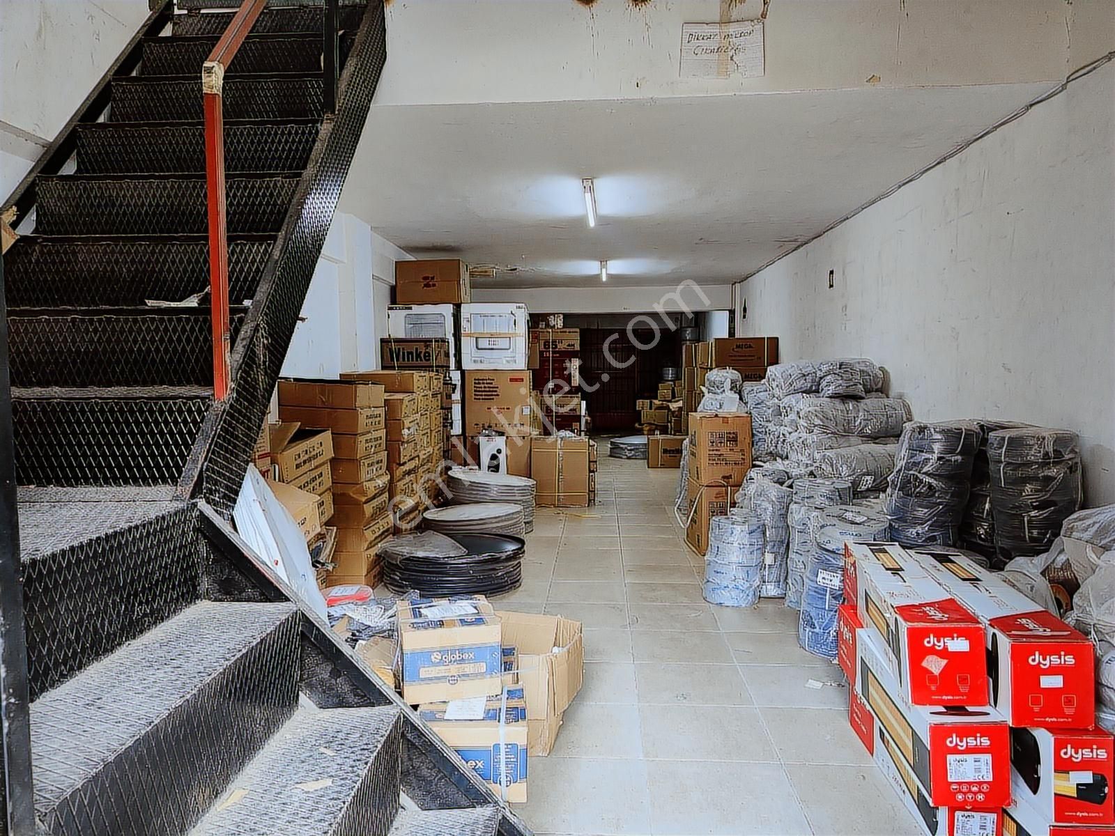 Şehir Merkezinde İki Yola Cephe Çift Giriş 120 M2 Satılık Dükkan - Görsel 2