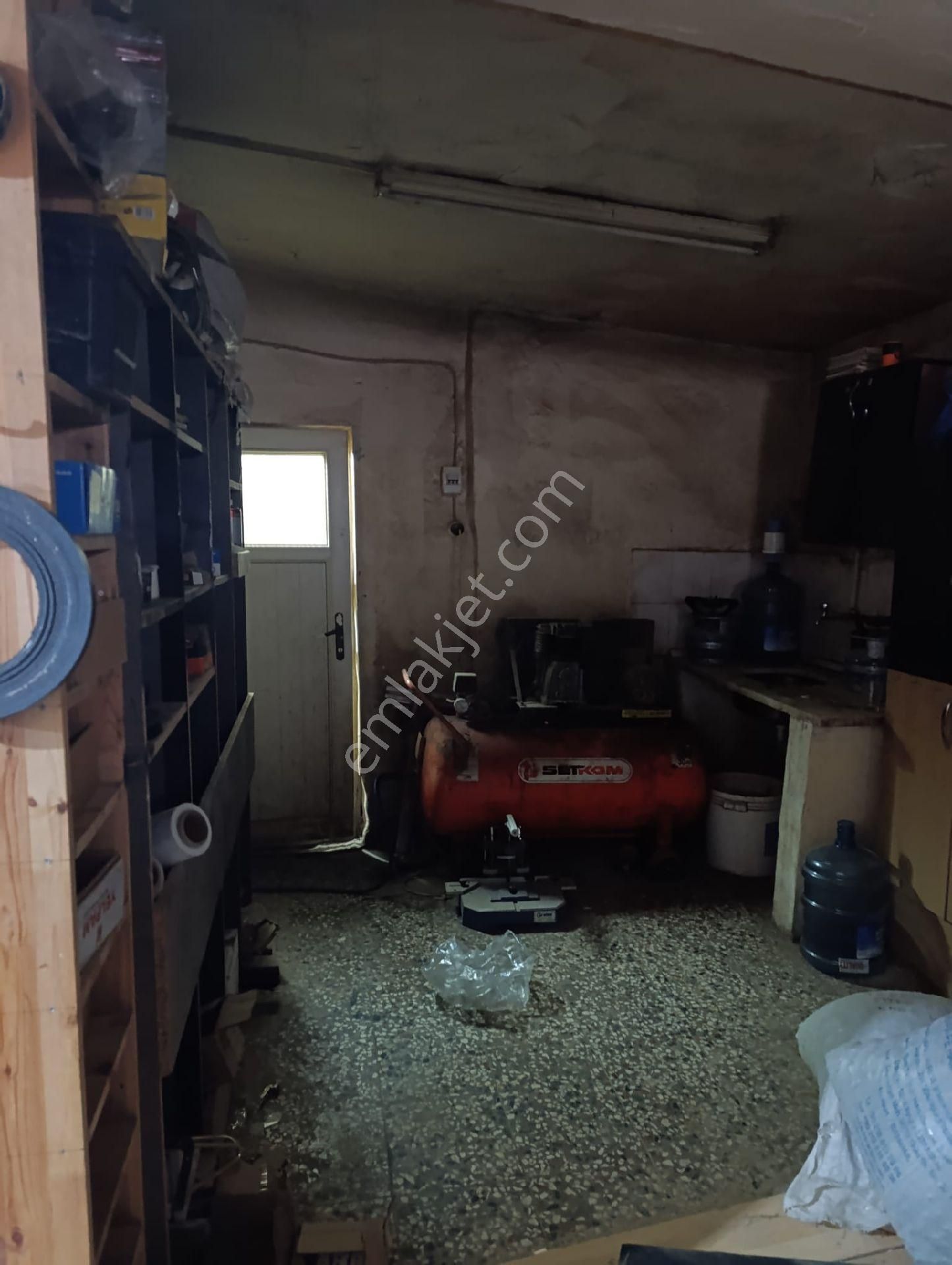 Es Emlaktan Kartaltepede Satılık Yarı Bodrum Dükkan - Görsel 5