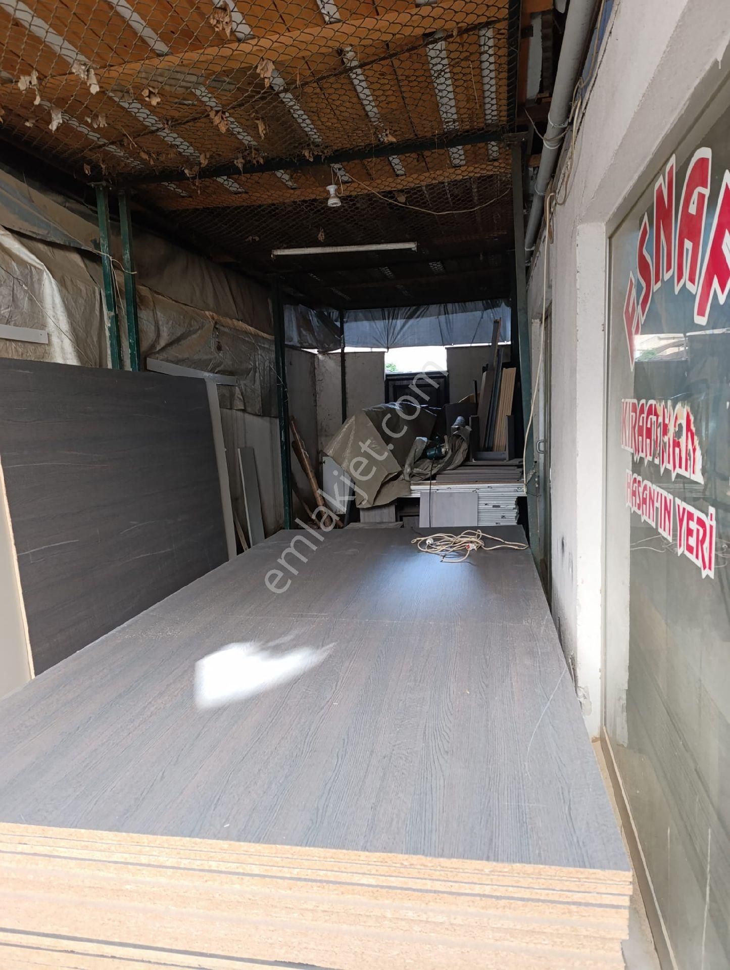 Es Emlaktan Kartaltepede Satılık Yarı Bodrum Dükkan - Görsel 2