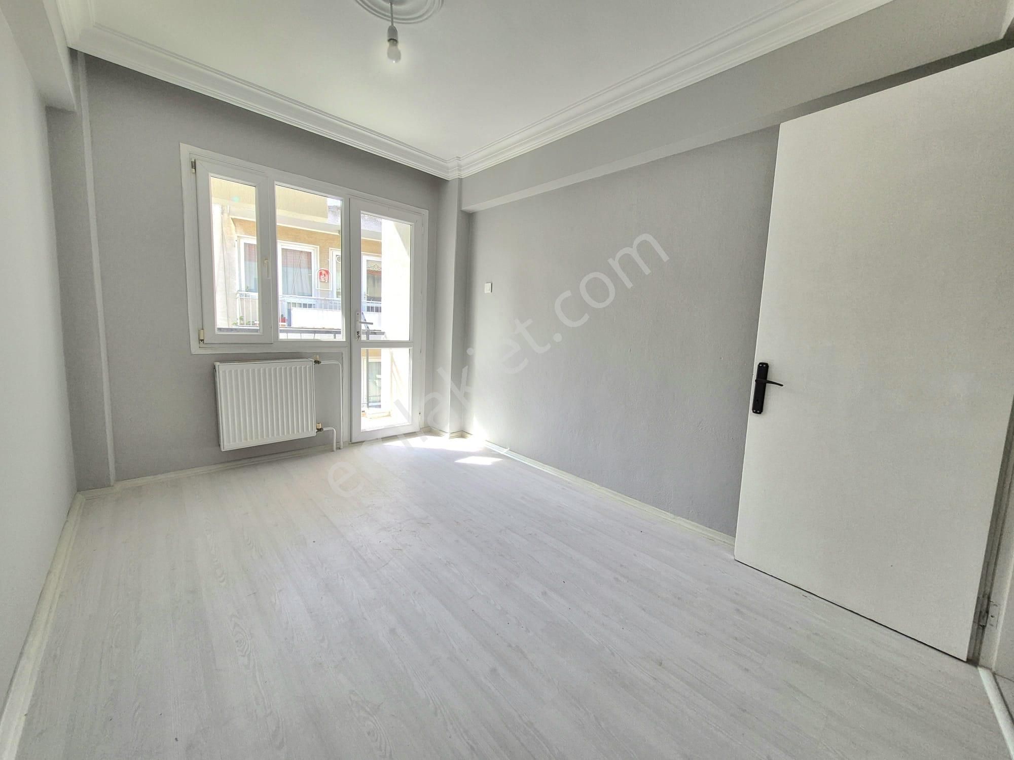 K.yaka Alaybey Merkezde D.gazlı Çift Cephe Köşe Bina 3+1 145m2 - Görsel 11