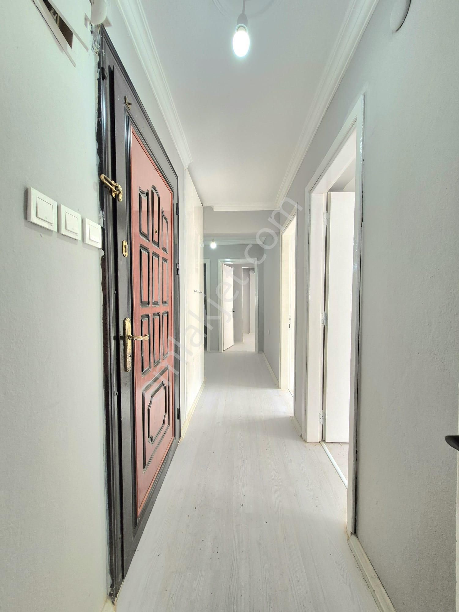 K.yaka Alaybey Merkezde D.gazlı Çift Cephe Köşe Bina 3+1 145m2 - Görsel 22