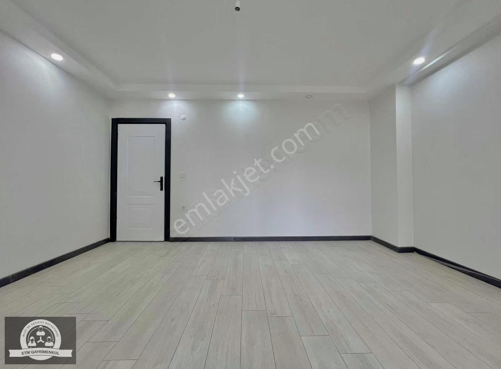 Adilde Eminev/fuzul/katılıma Uygun 4+1 Ters Dubleks Daire - Görsel 7