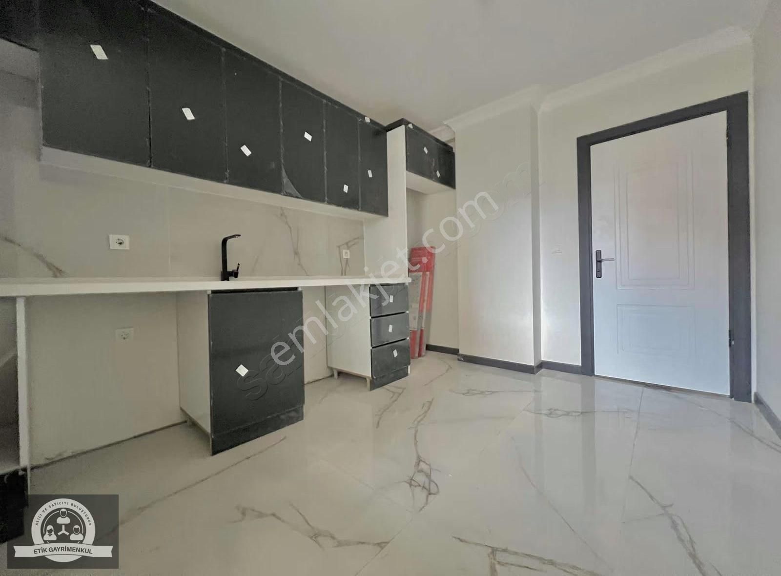 Adilde Eminev/fuzul/katılıma Uygun 4+1 Ters Dubleks Daire - Görsel 6