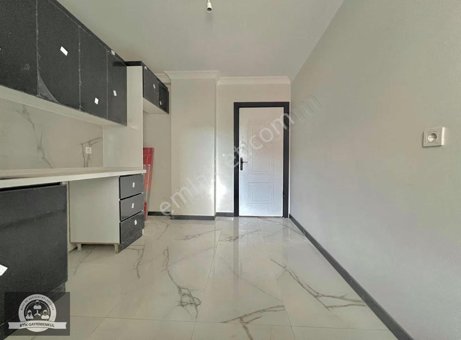 Adilde Eminev/fuzul/katılıma Uygun 4+1 Ters Dubleks Daire - Görsel 18