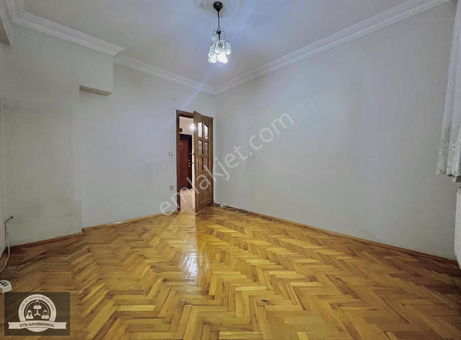 Ümraniye İstiklal Mahallesinde Kiralık 2+1 Arakat Daire - Görsel 27