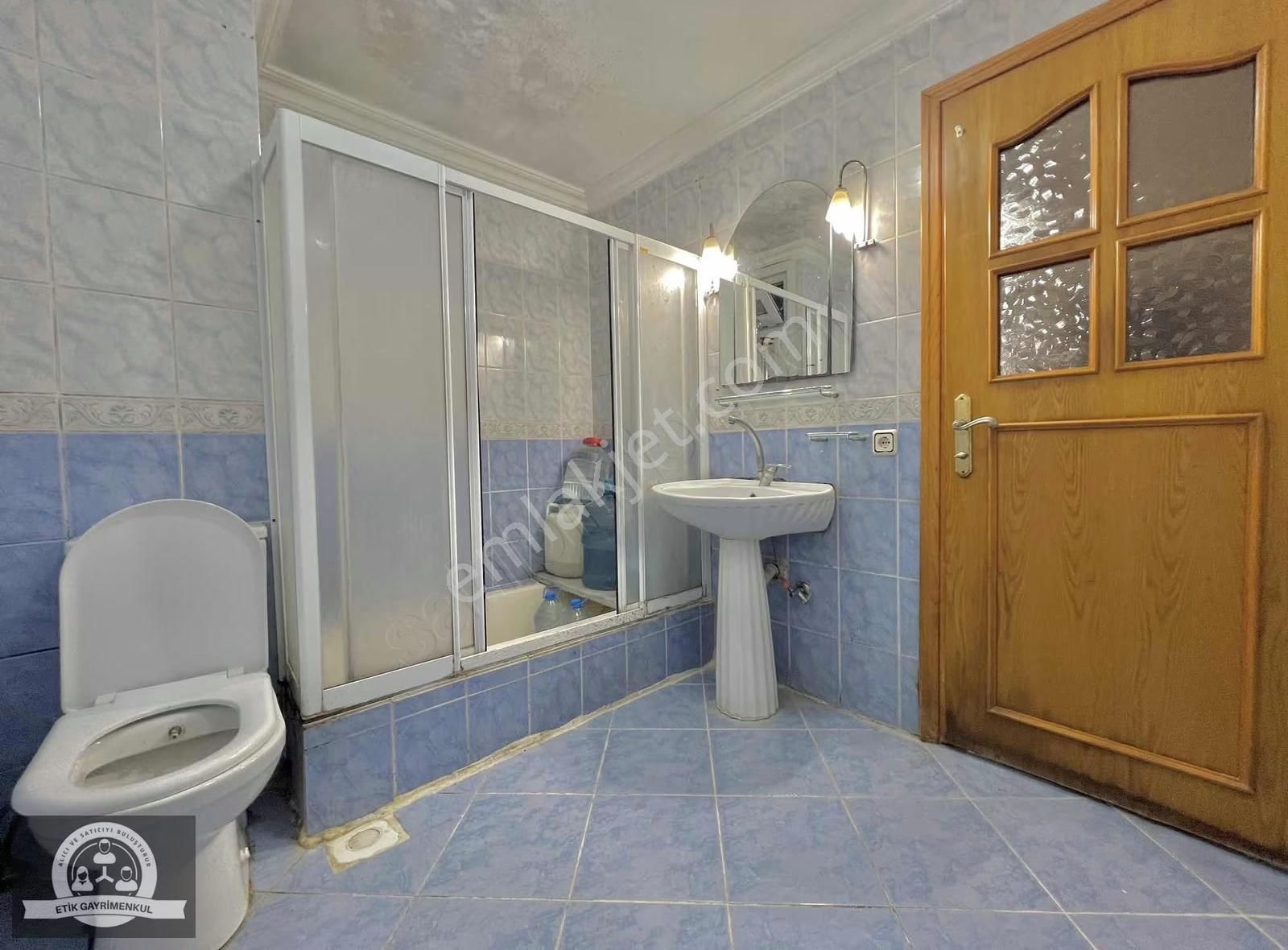 Ümraniye İstiklal Mahallesinde Kiralık 2+1 Arakat Daire - Görsel 21