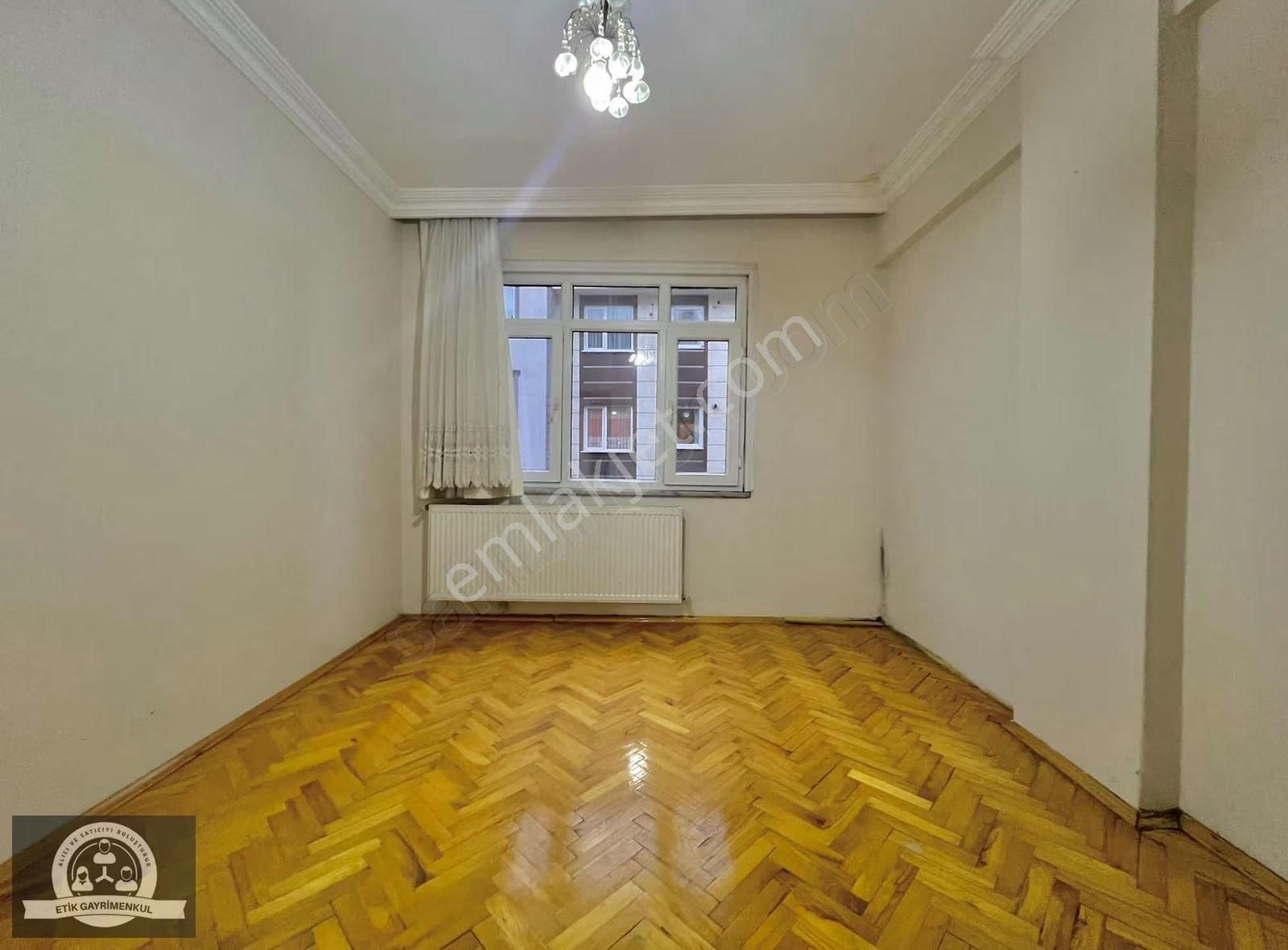 Ümraniye İstiklal Mahallesinde Kiralık 2+1 Arakat Daire - Görsel 20