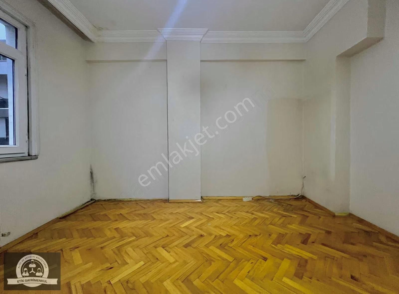 Ümraniye İstiklal Mahallesinde Kiralık 2+1 Arakat Daire - Görsel 14