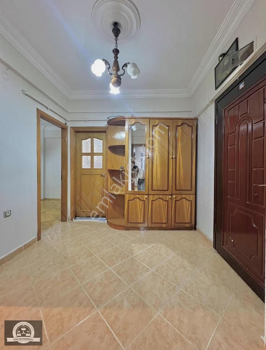 Ümraniye İstiklal Mahallesinde Kiralık 2+1 Arakat Daire - Görsel 25