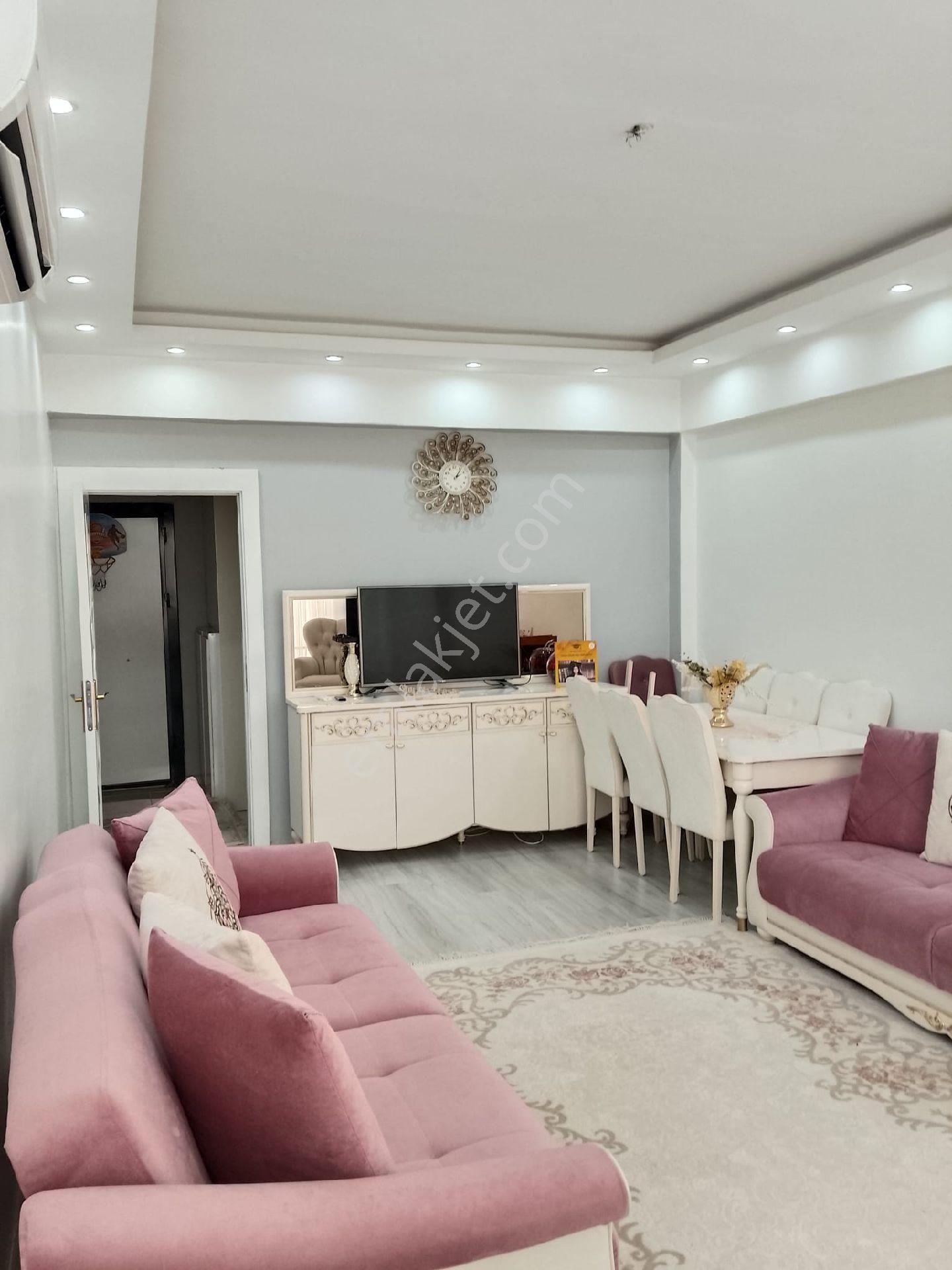 Yeşil Vadi Yolu Üzerinde Masrafsız 2+1