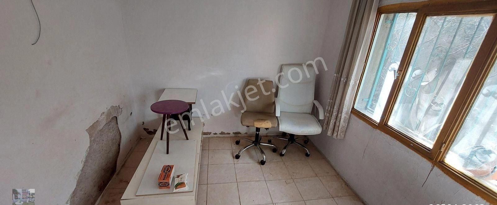 Bayraklı Gümüşpala Aile Hekimliği Altında Kiralık 1+1 Daire Kan - Görsel 4
