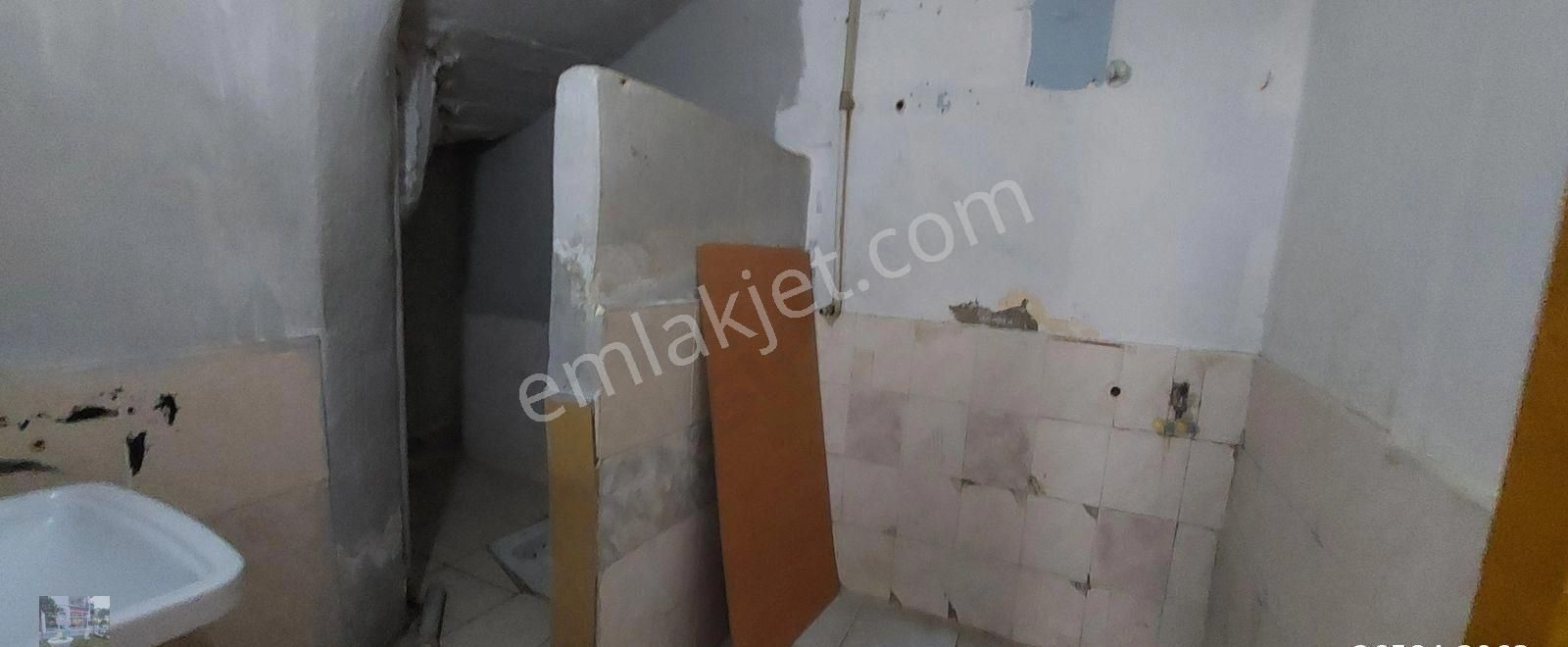 Bayraklı Gümüşpala Aile Hekimliği Altında Kiralık 1+1 Daire Kan - Görsel 7