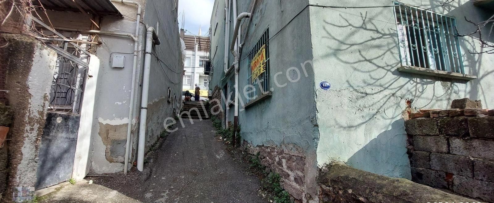 Bayraklı Gümüşpala Aile Hekimliği Altında Kiralık 1+1 Daire Kan - Görsel 24