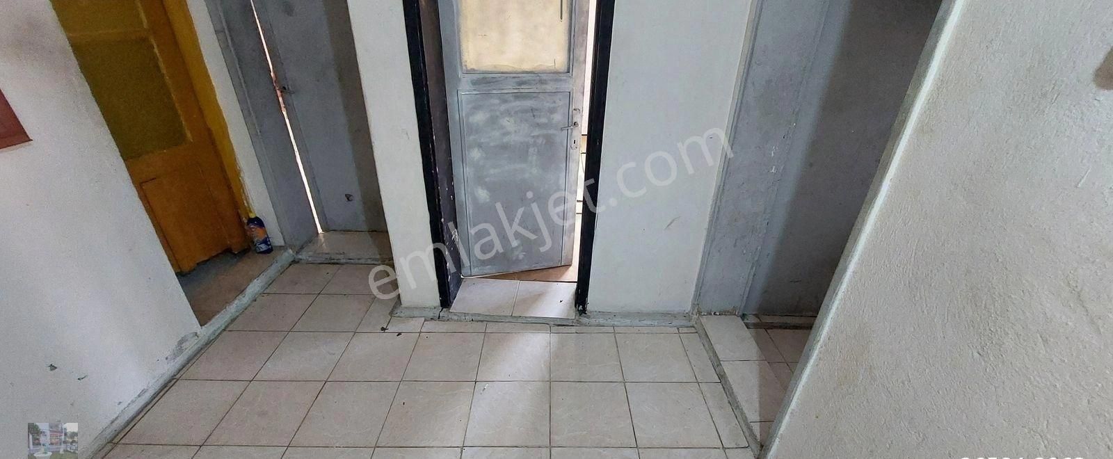 Bayraklı Gümüşpala Aile Hekimliği Altında Kiralık 1+1 Daire Kan - Görsel 10