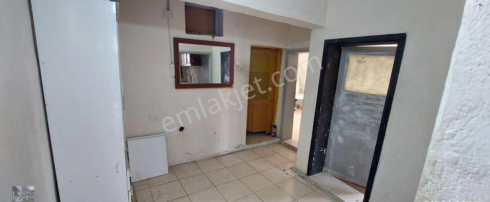 Bayraklı Gümüşpala Aile Hekimliği Altında Kiralık 1+1 Daire Kan - Görsel 28