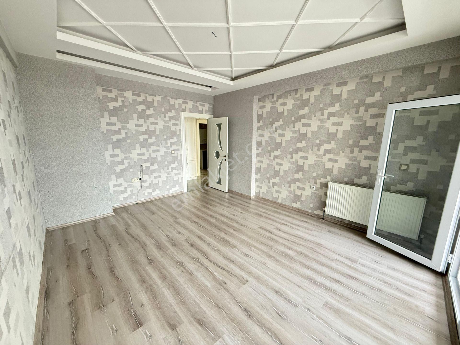 Winstown Avm Civarı Ara Kat Kiralık 2+1 Daire