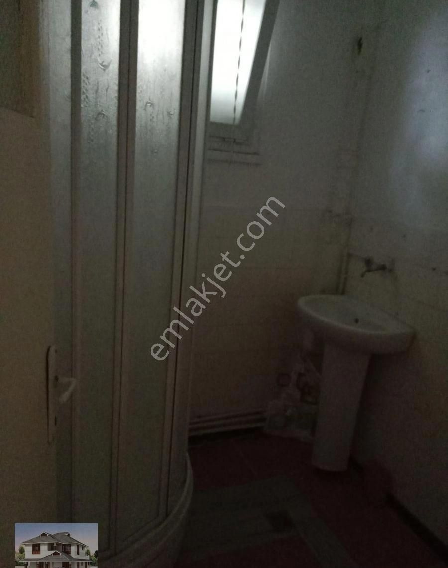 Genç Emlaktan Çağdaş Sokakta 1+1 Kiralık Daire - Görsel 5