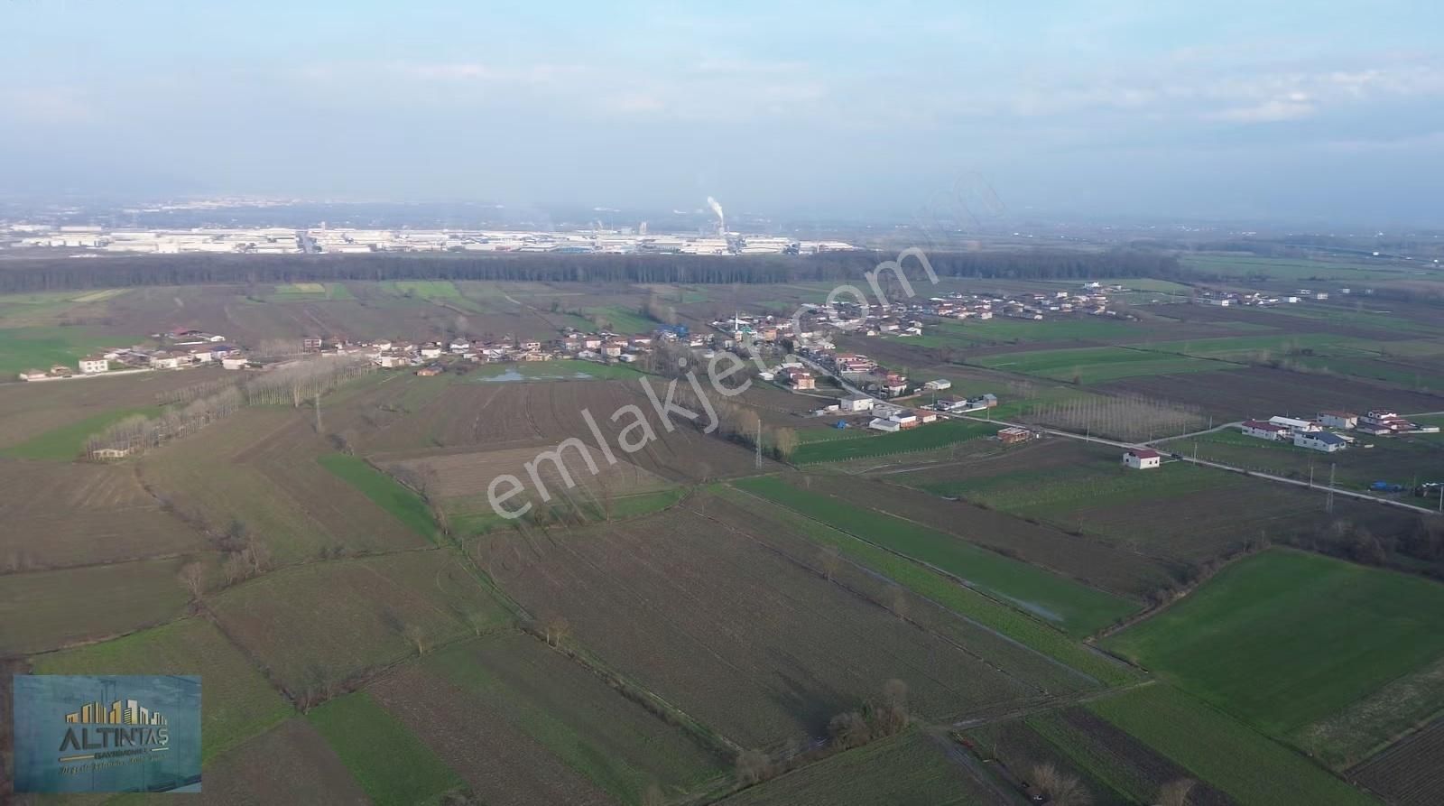 Akyazı Osmanbeyde Satılık İmar Dibi Yatırımlık Arazi ! - Görsel 3