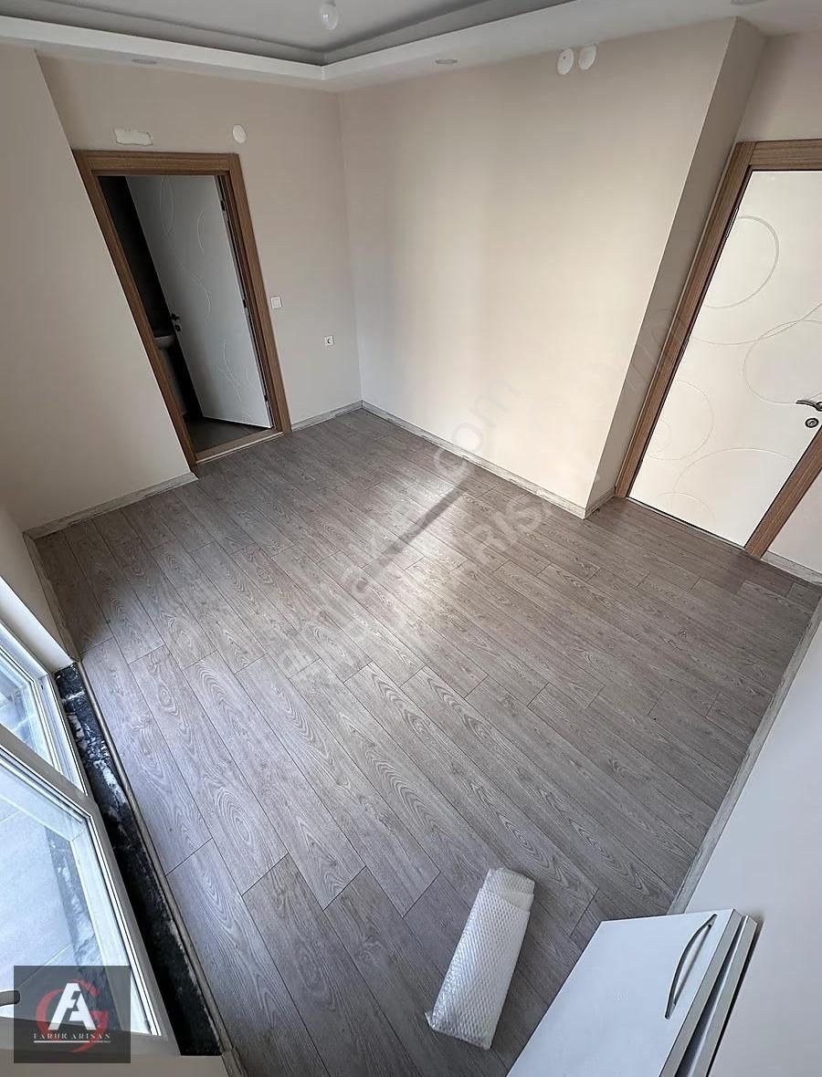 Faruk Arısan'dan Merkezi Konumda Ayrı Mutfak Ebeveyn Banyolu 3+1 - Görsel 33