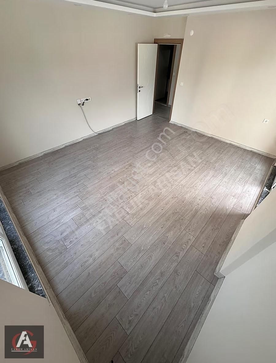 Faruk Arısan'dan Merkezi Konumda Ayrı Mutfak Ebeveyn Banyolu 3+1 - Görsel 4