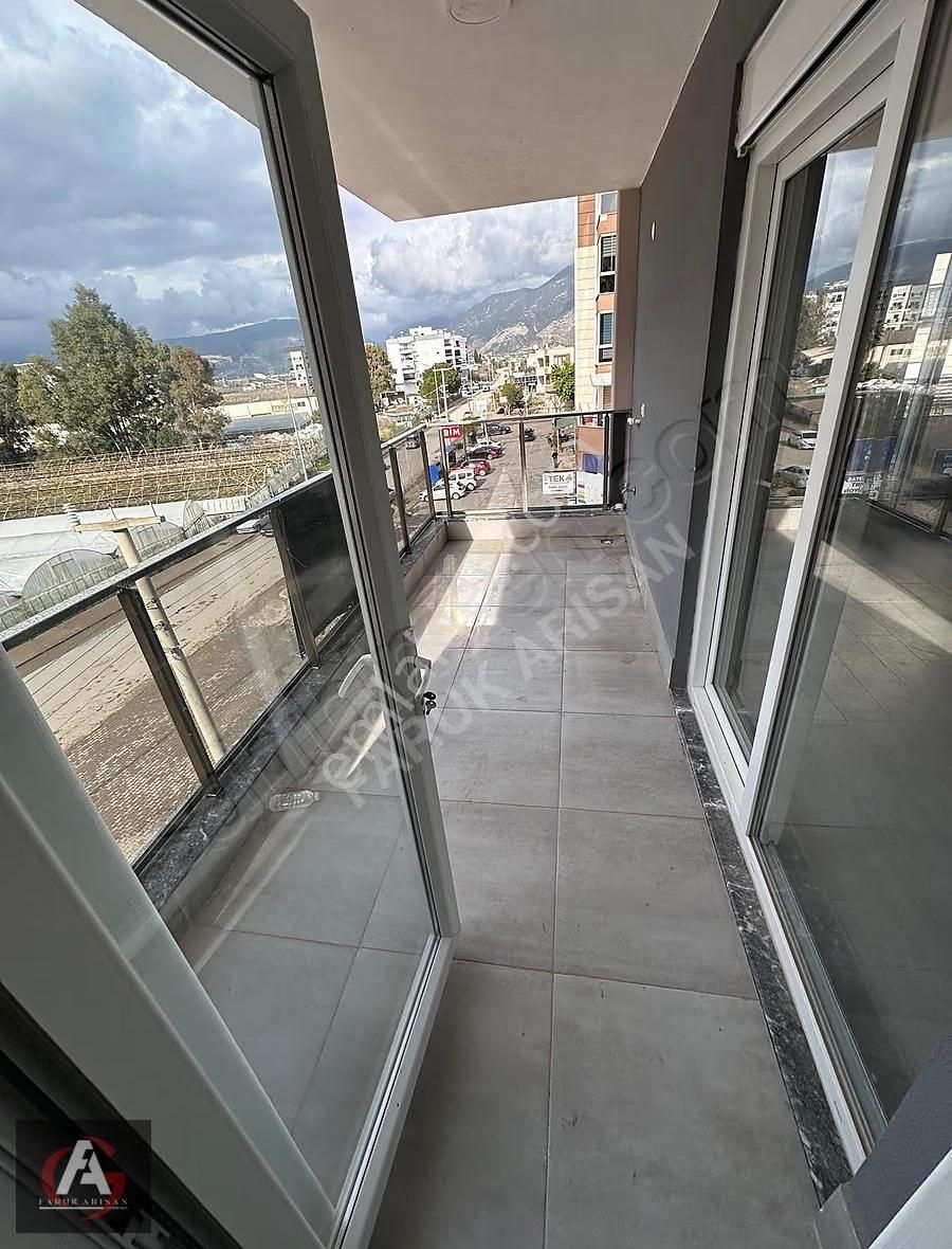 Faruk Arısan'dan Merkezi Konumda Ayrı Mutfak Ebeveyn Banyolu 3+1 - Görsel 13