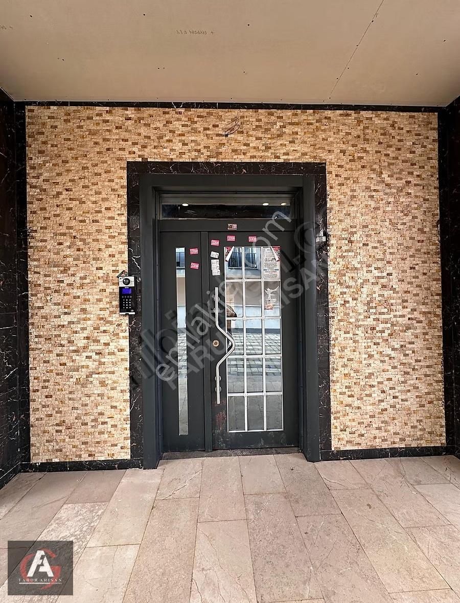 Faruk Arısan'dan Merkezi Konumda Ayrı Mutfak Ebeveyn Banyolu 3+1 - Görsel 23