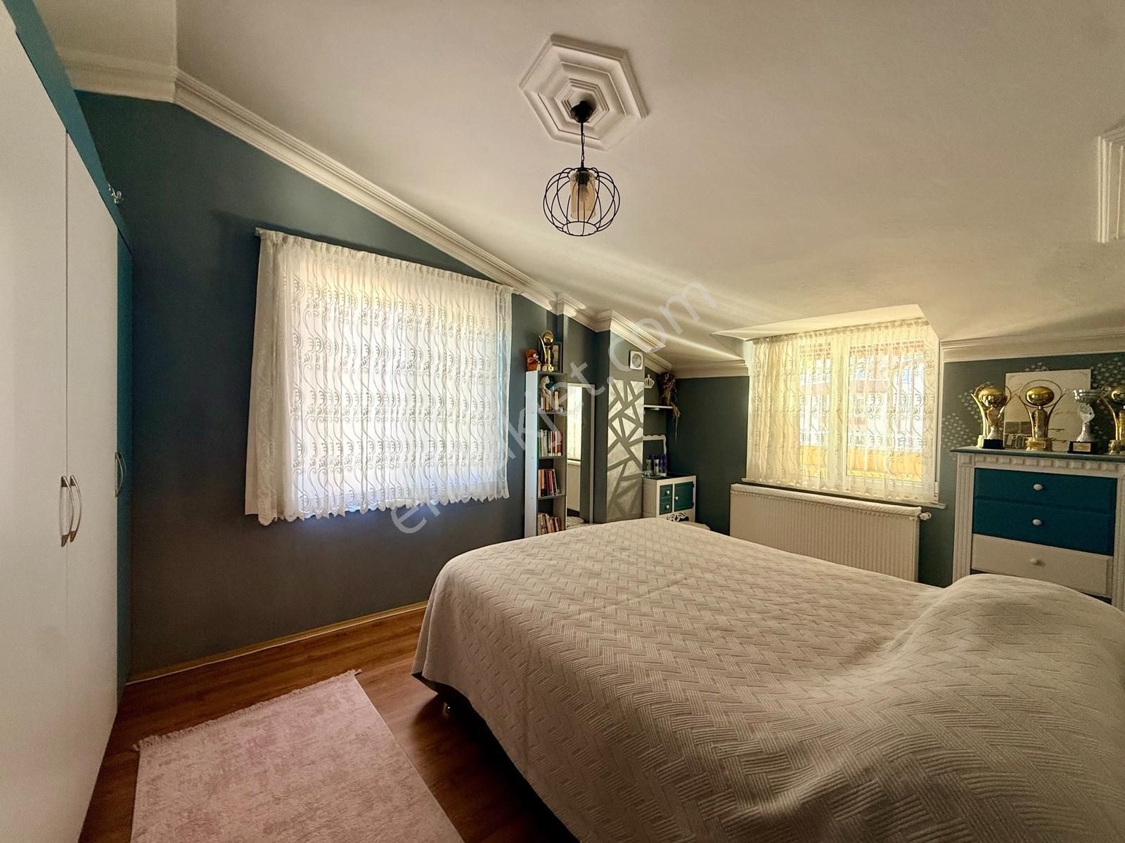 Esenevler'de Deniz Manzaralı Masrafsız 5+1 Dubleks Daire - Görsel 3