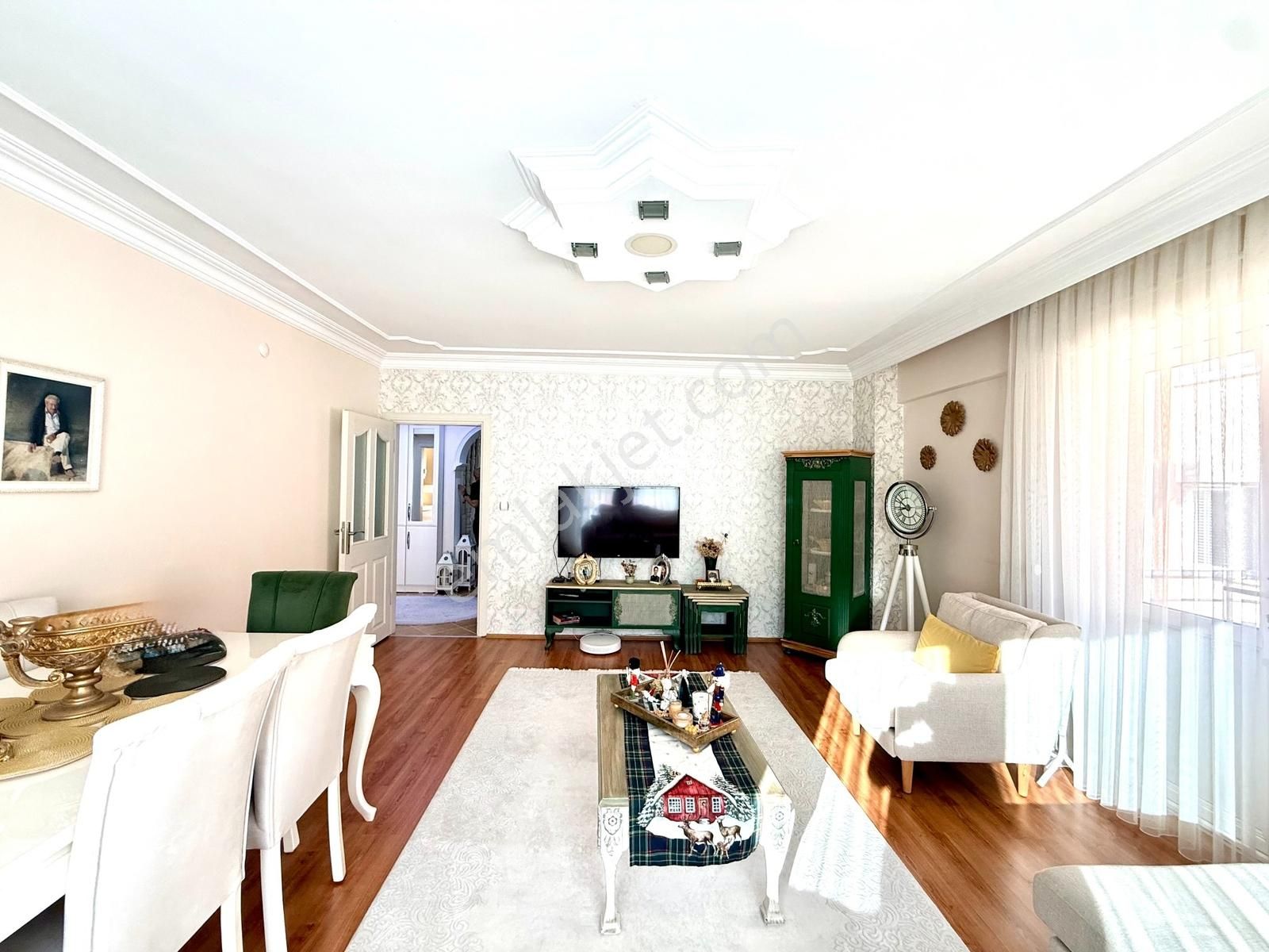 Esenevler'de Deniz Manzaralı Masrafsız 5+1 Dubleks Daire - Görsel 31