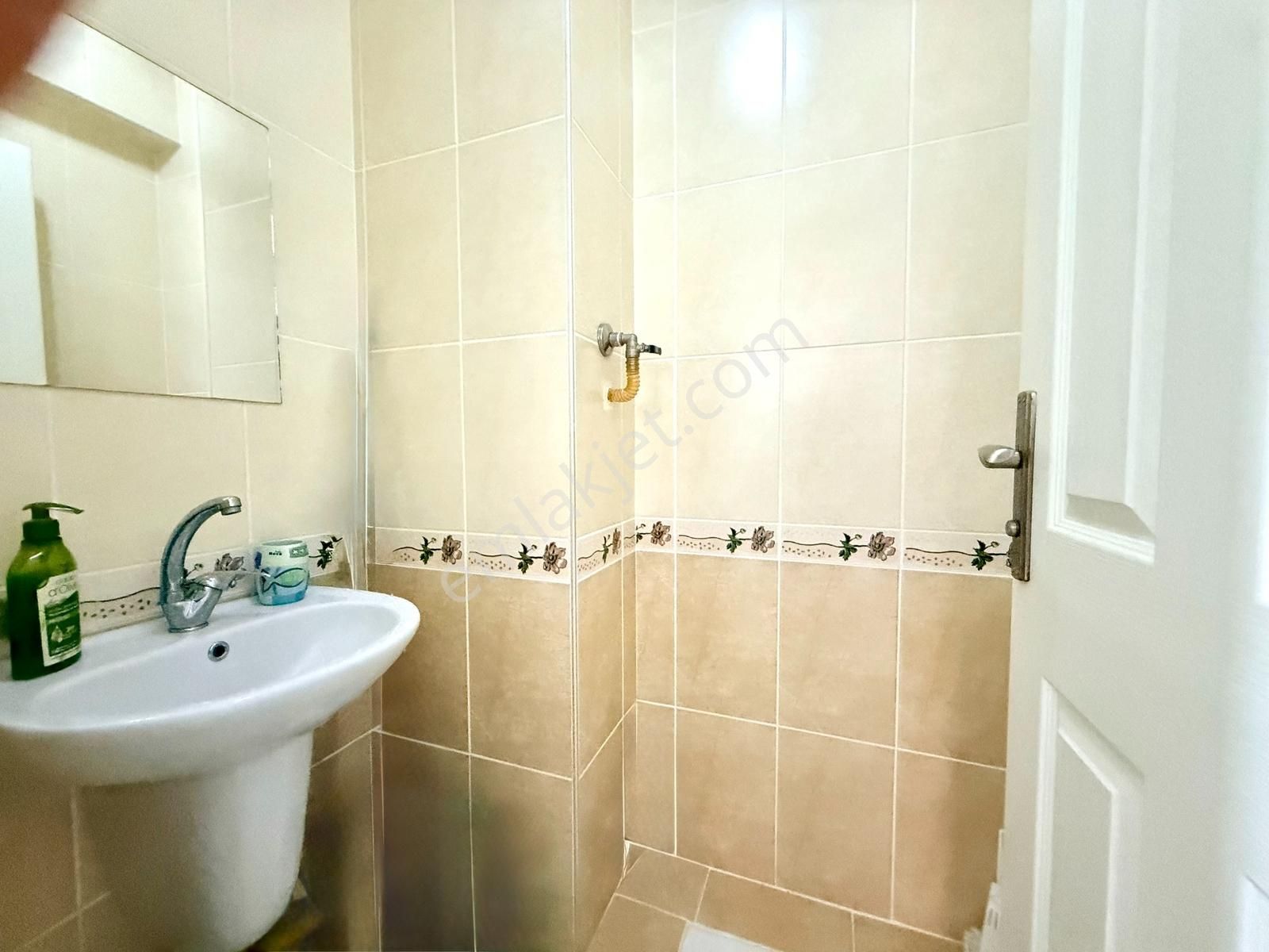 Esenevler'de Deniz Manzaralı Masrafsız 5+1 Dubleks Daire - Görsel 28