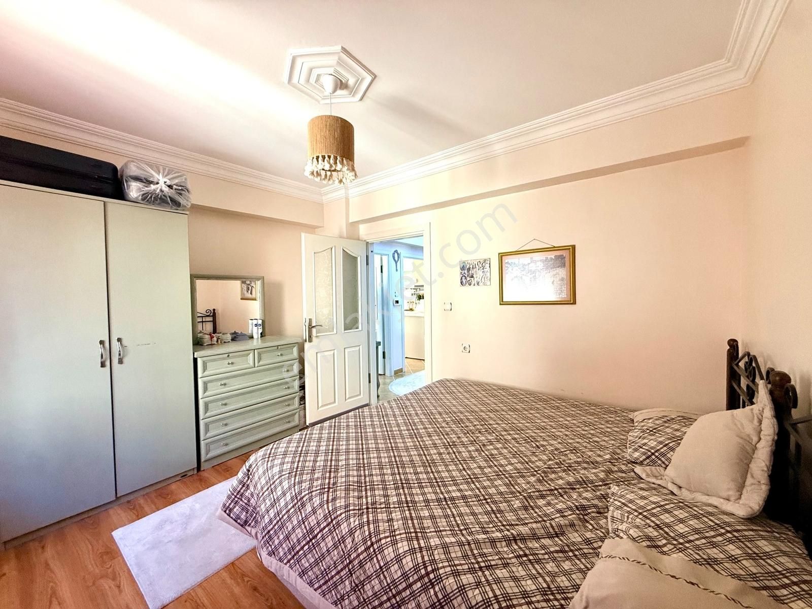 Esenevler'de Deniz Manzaralı Masrafsız 5+1 Dubleks Daire - Görsel 16