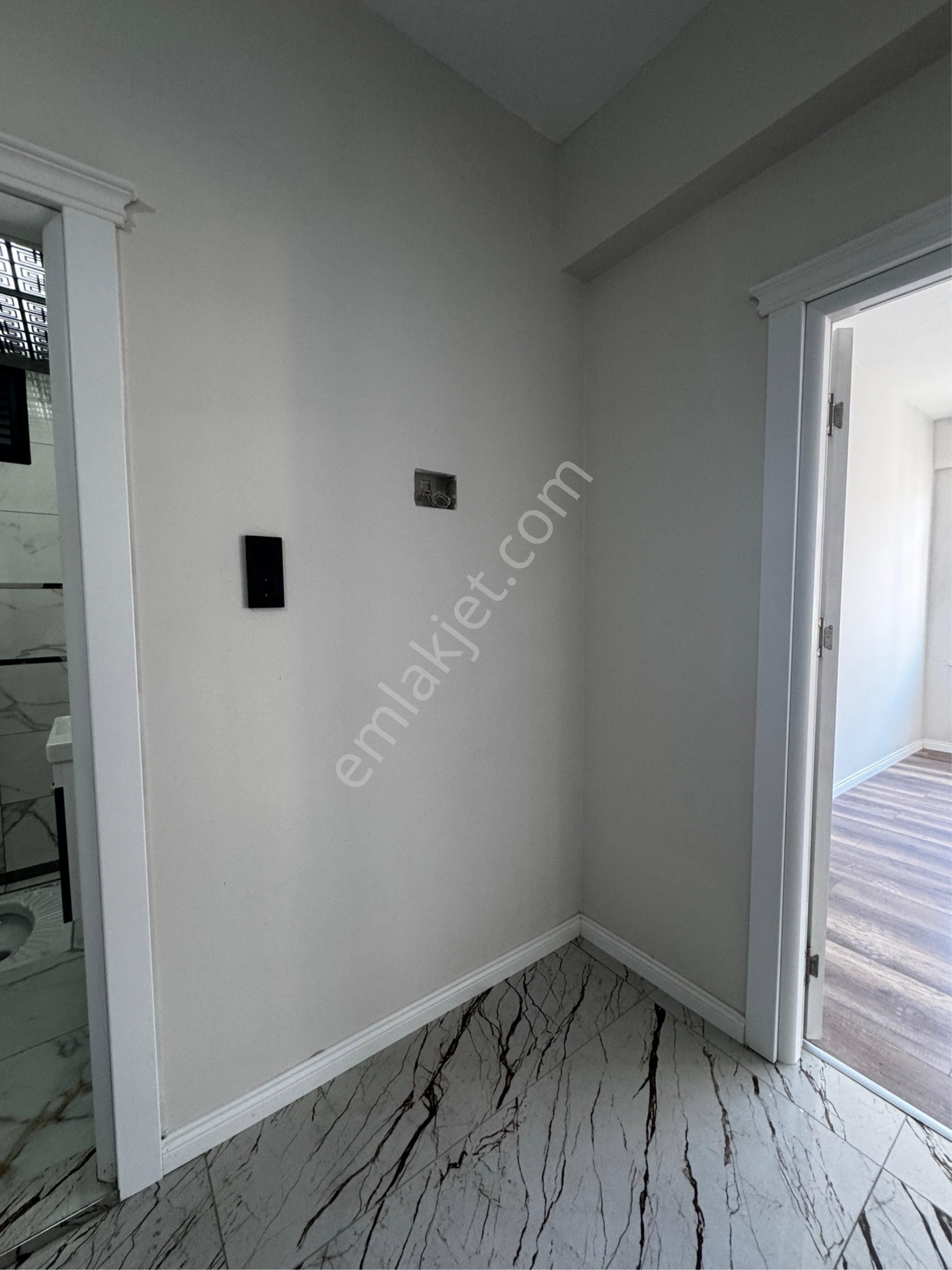 Genclik Parkında Full Yapılı Satılık Daire - Görsel 11